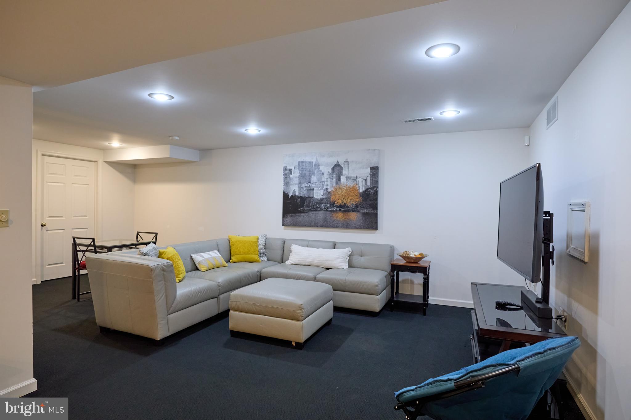 BLOSSOM HILL - Residential