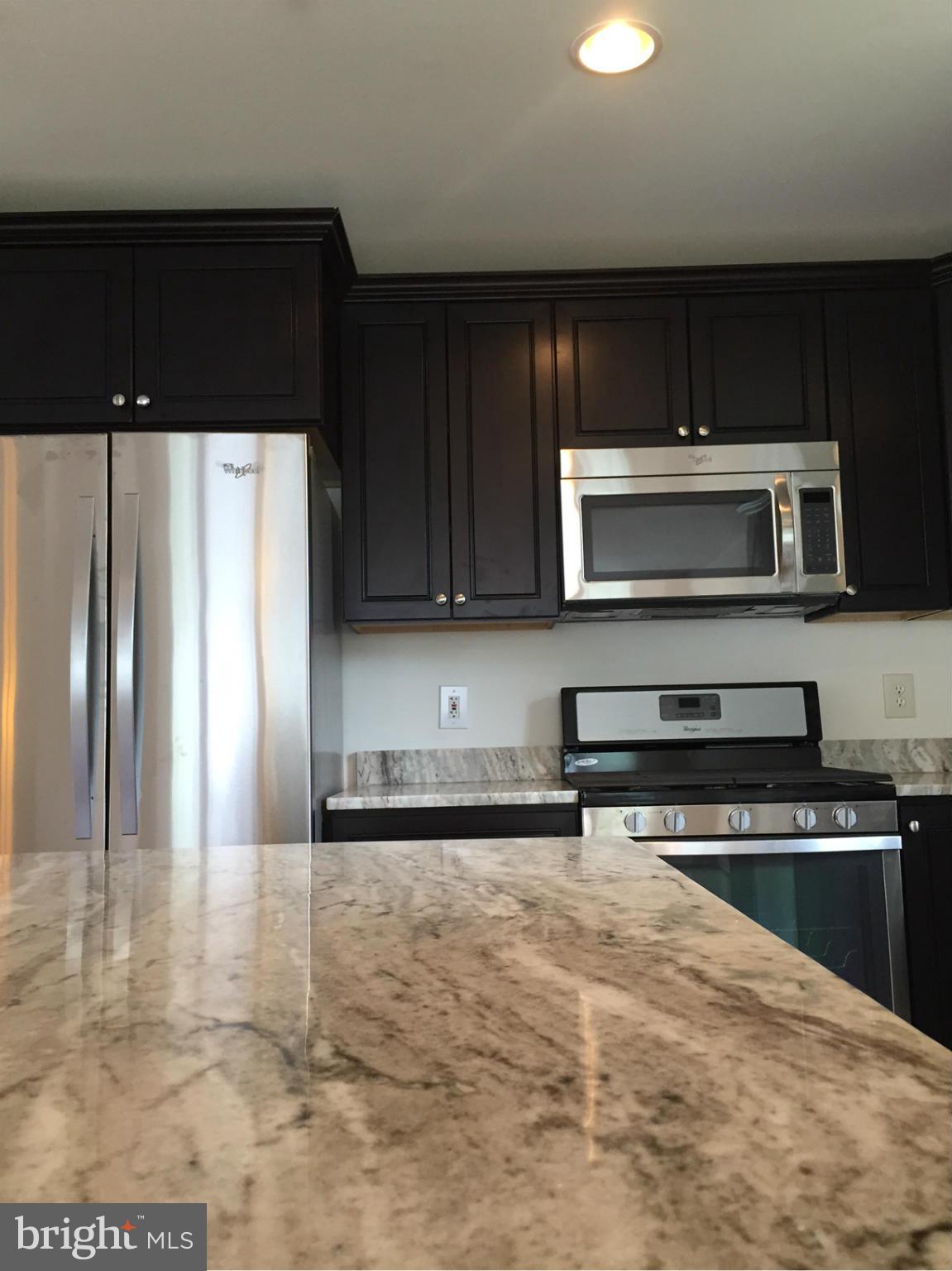 HOLLYWOOD ON THE HILL - Residential