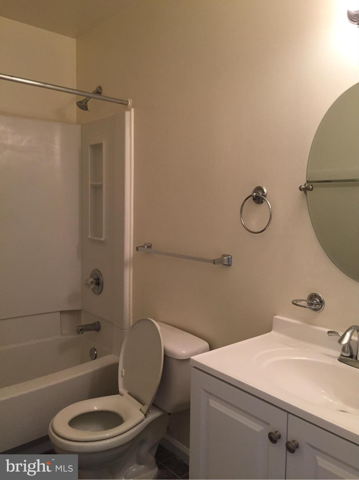 HOLLYWOOD ON THE HILL - Residential