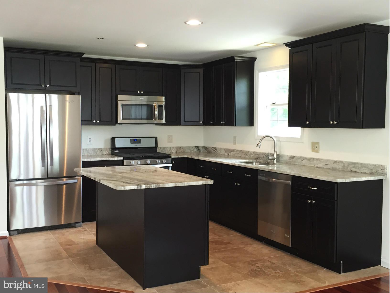 HOLLYWOOD ON THE HILL - Residential