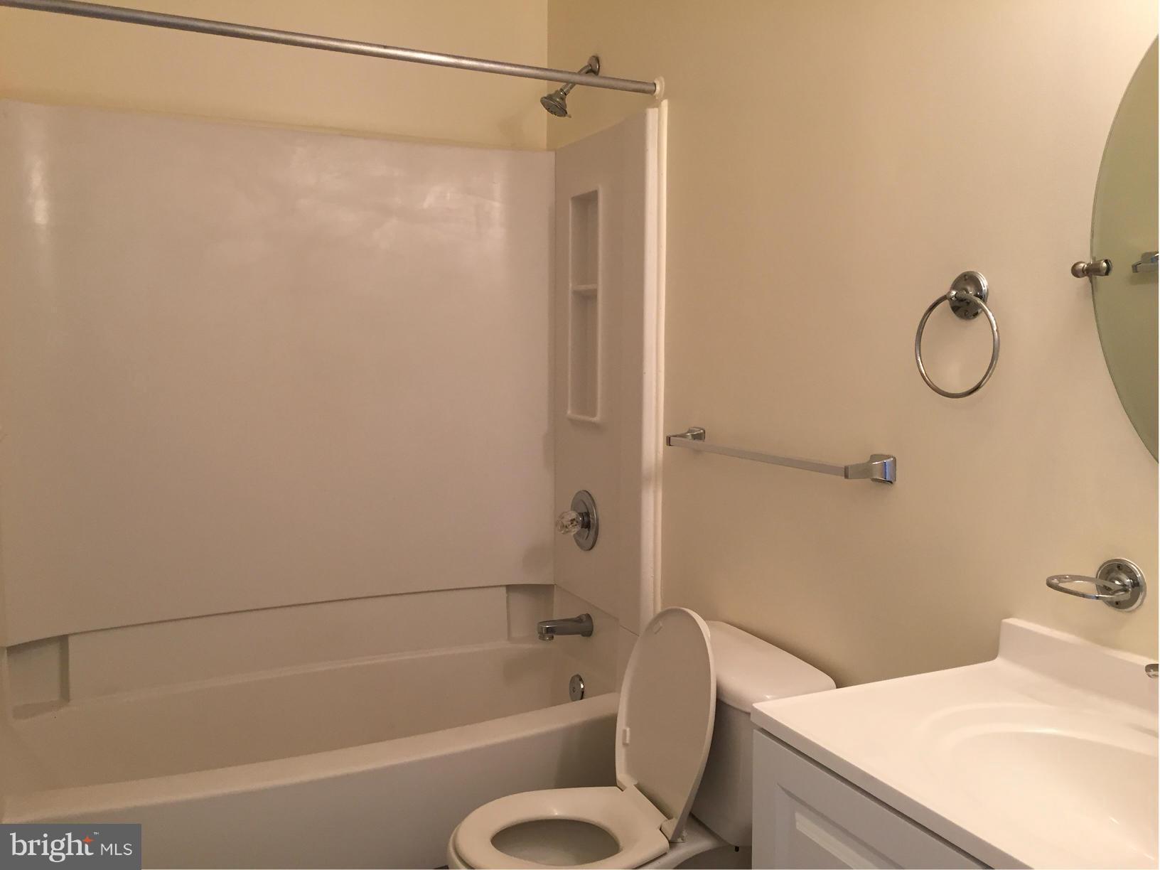 HOLLYWOOD ON THE HILL - Residential