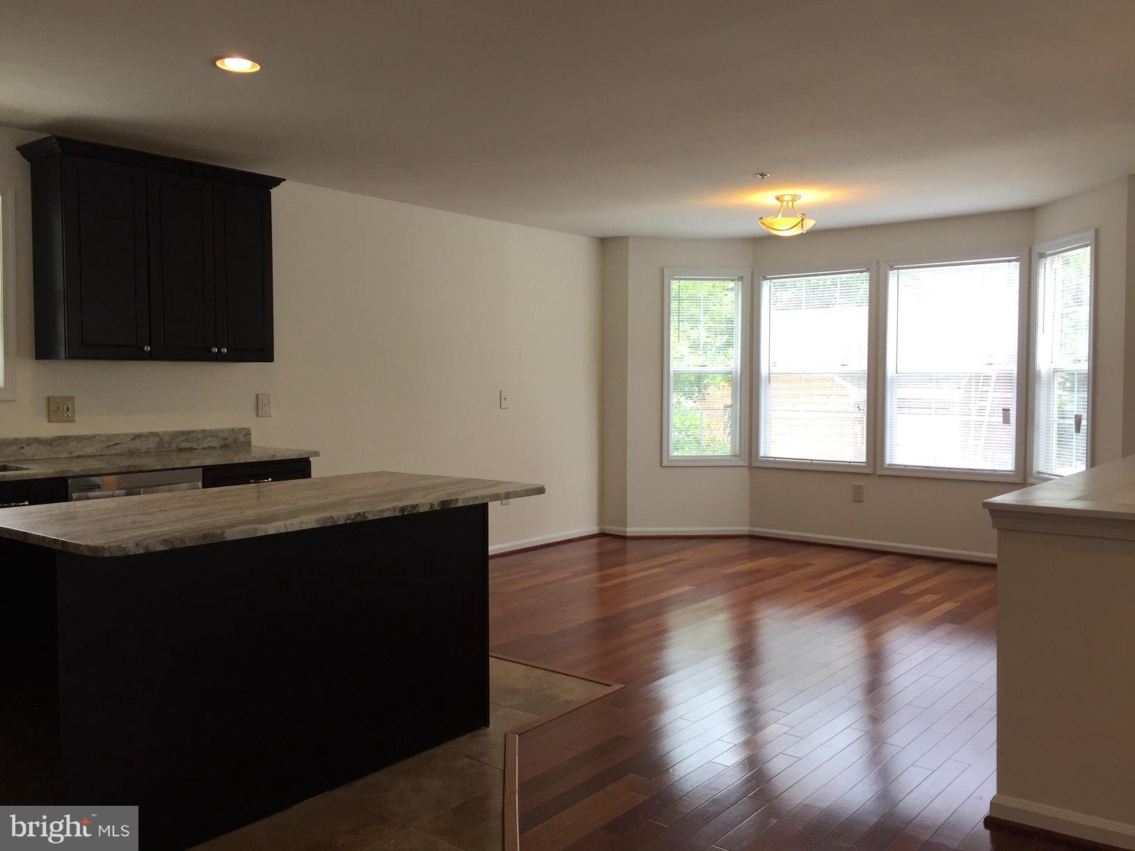 HOLLYWOOD ON THE HILL - Residential