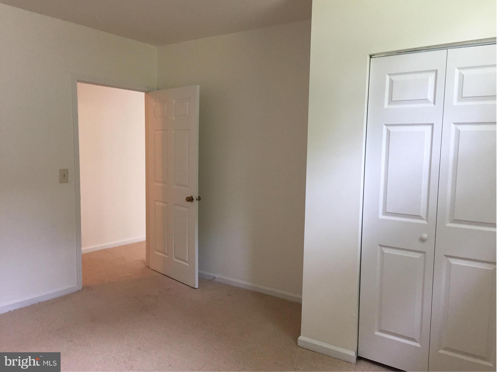 HOLLYWOOD ON THE HILL - Residential