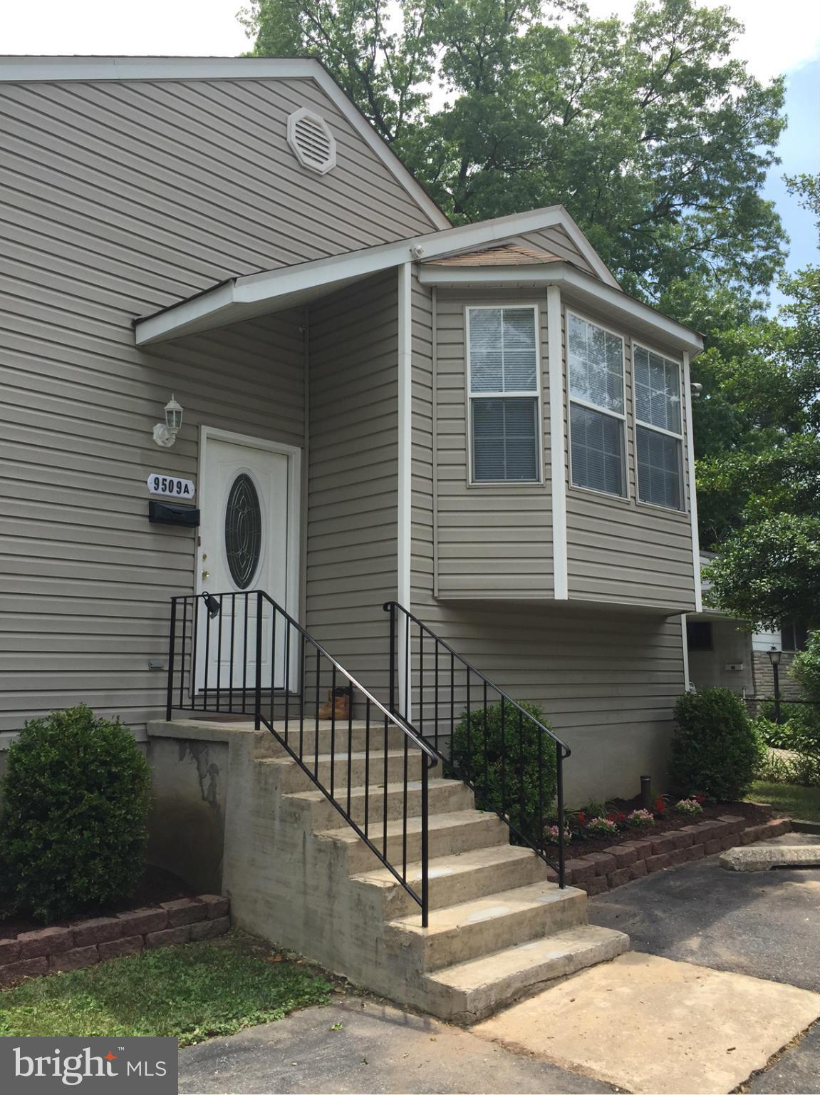 HOLLYWOOD ON THE HILL - Residential