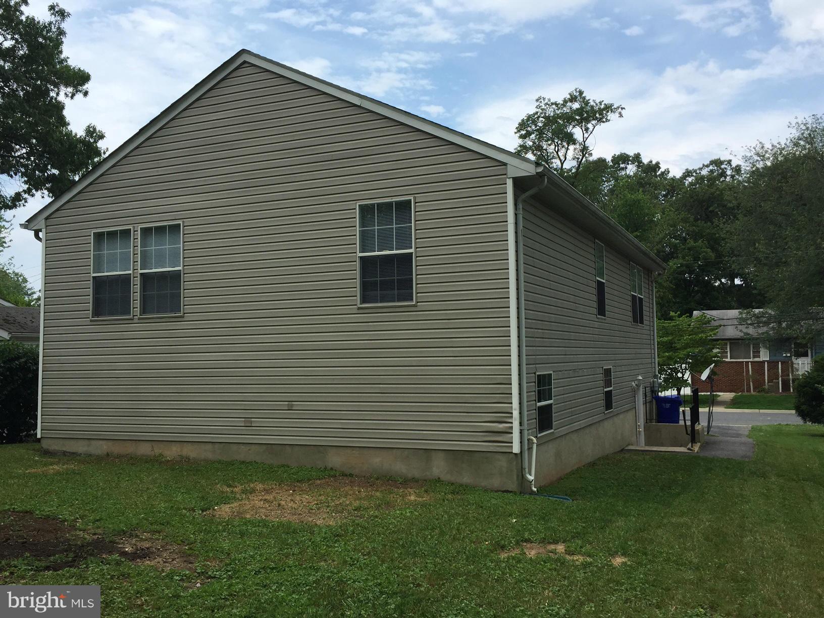 HOLLYWOOD ON THE HILL - Residential