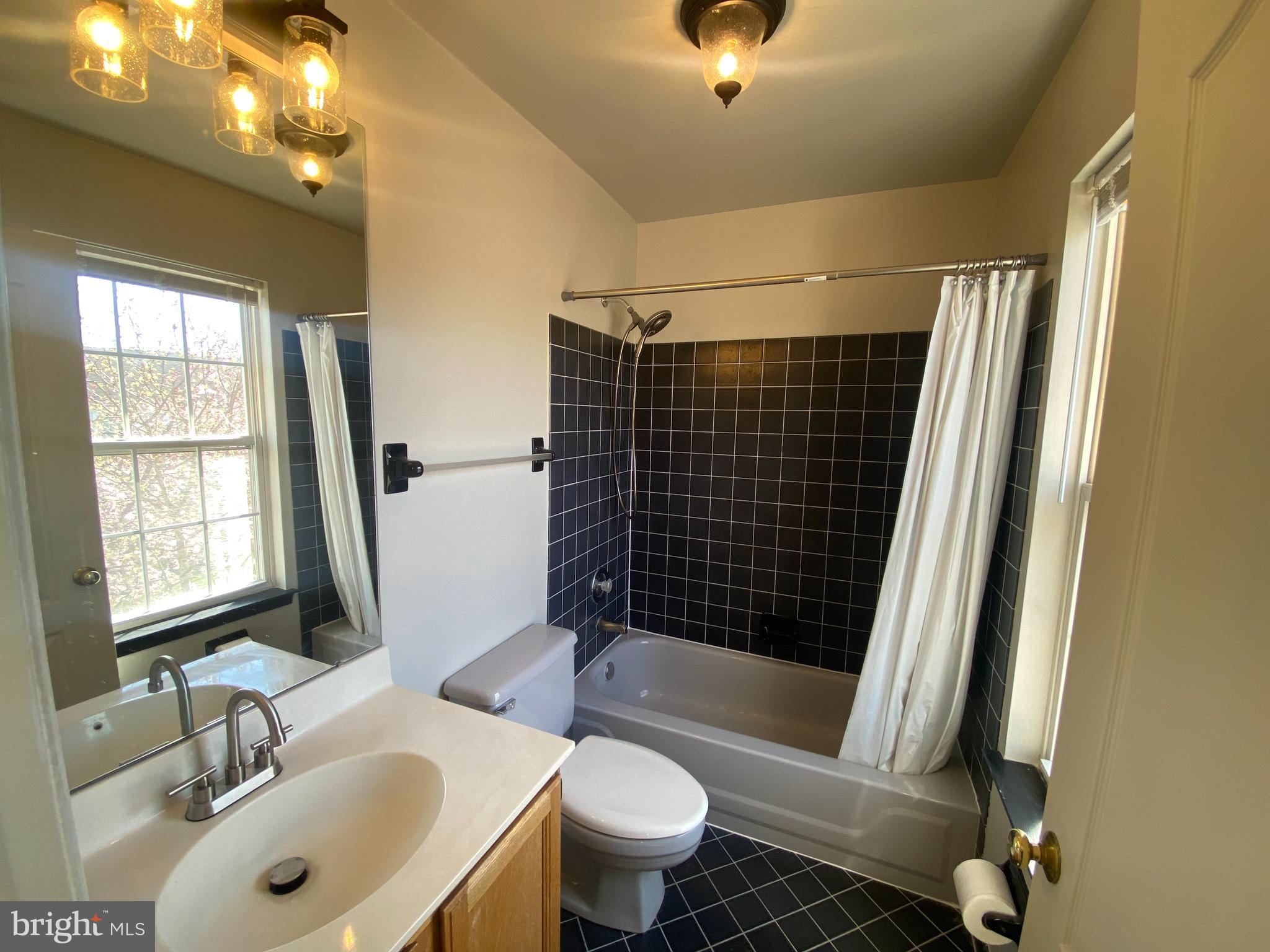 GWYNEDD POINTE - Residential Lease