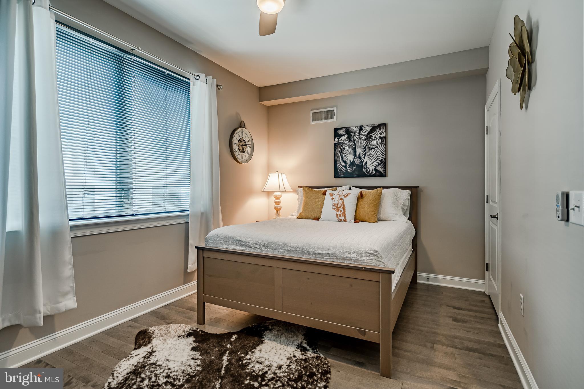 OLDE KENSINGTON - Residential