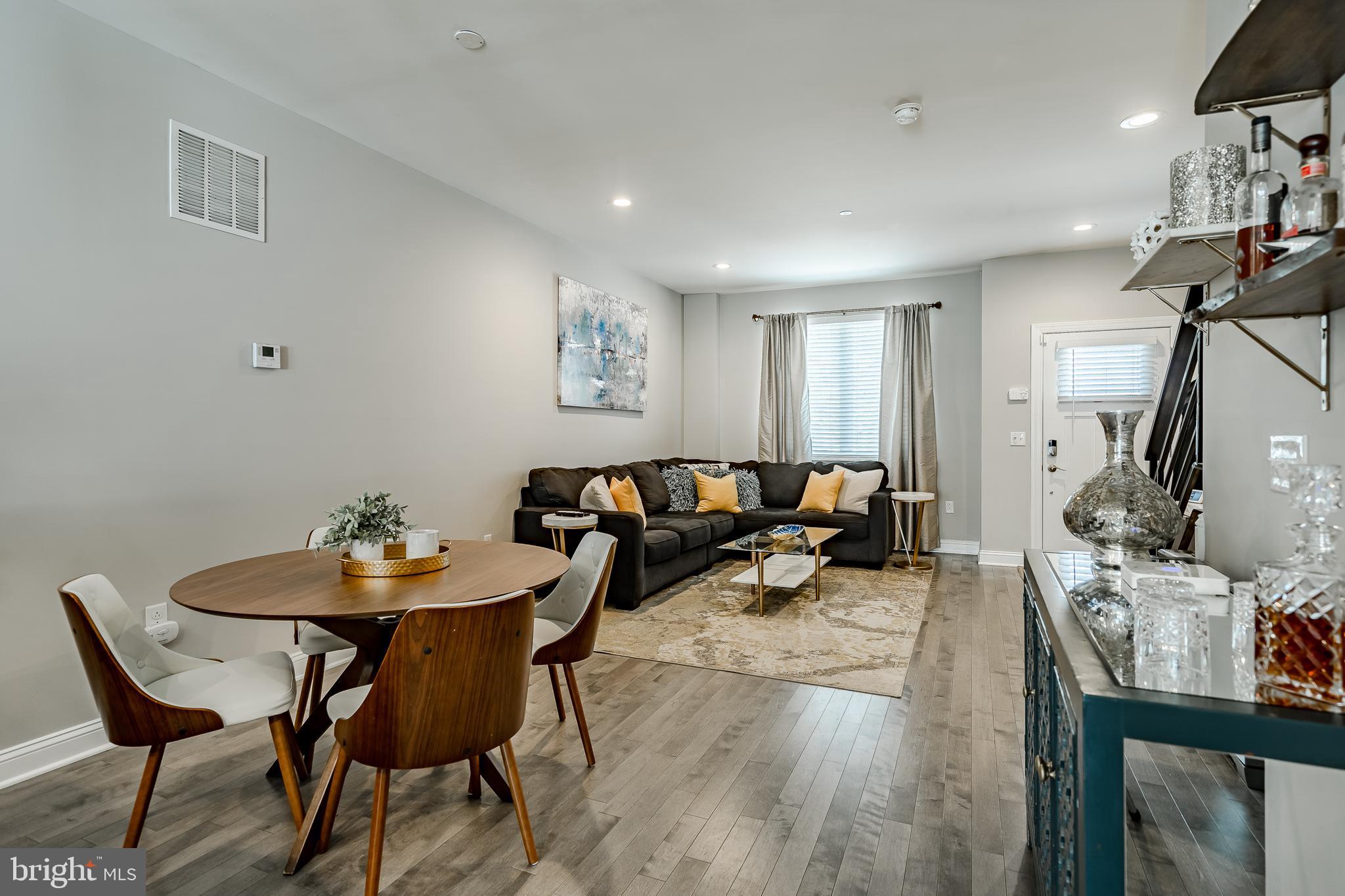 OLDE KENSINGTON - Residential