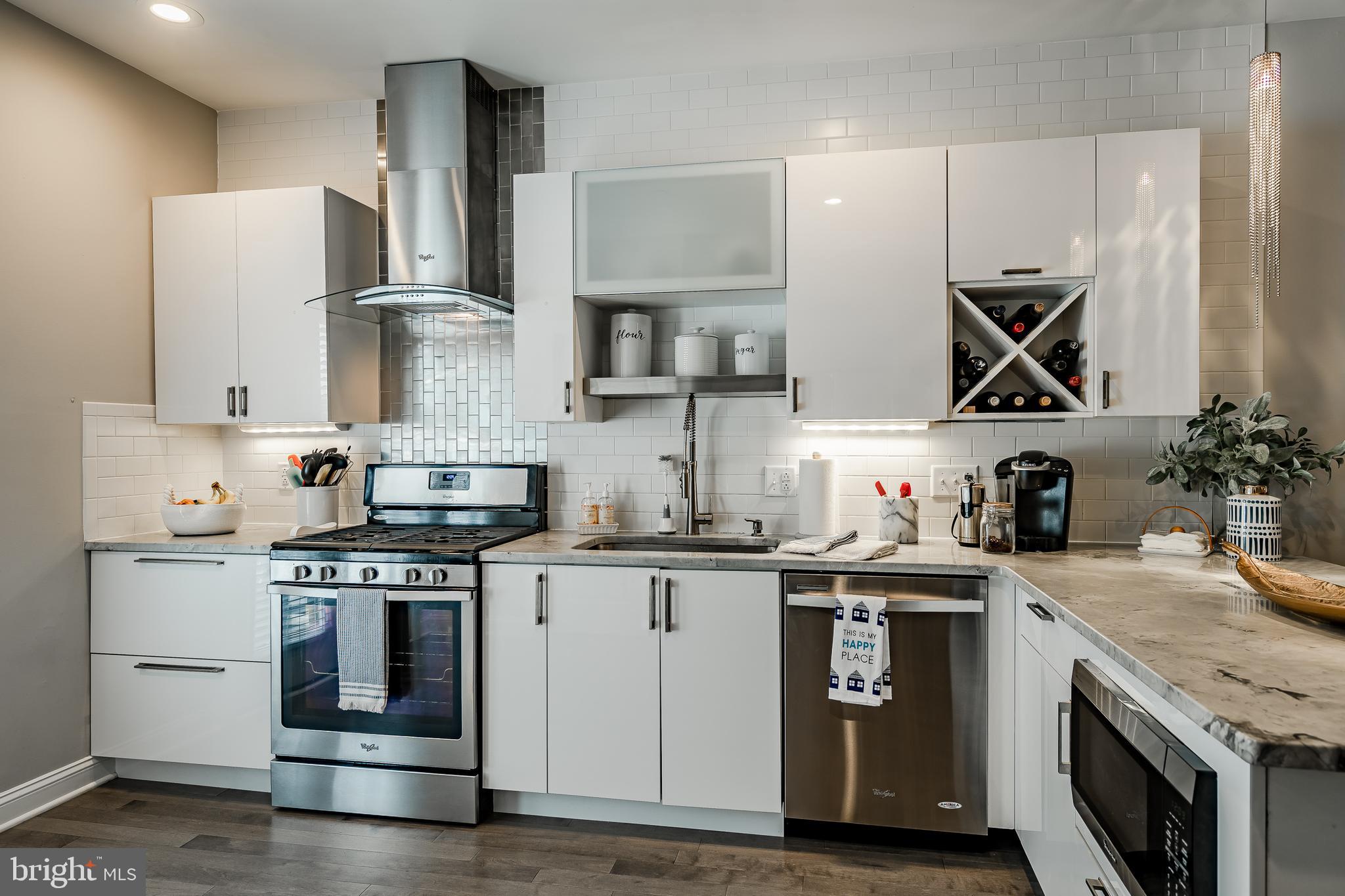 OLDE KENSINGTON - Residential