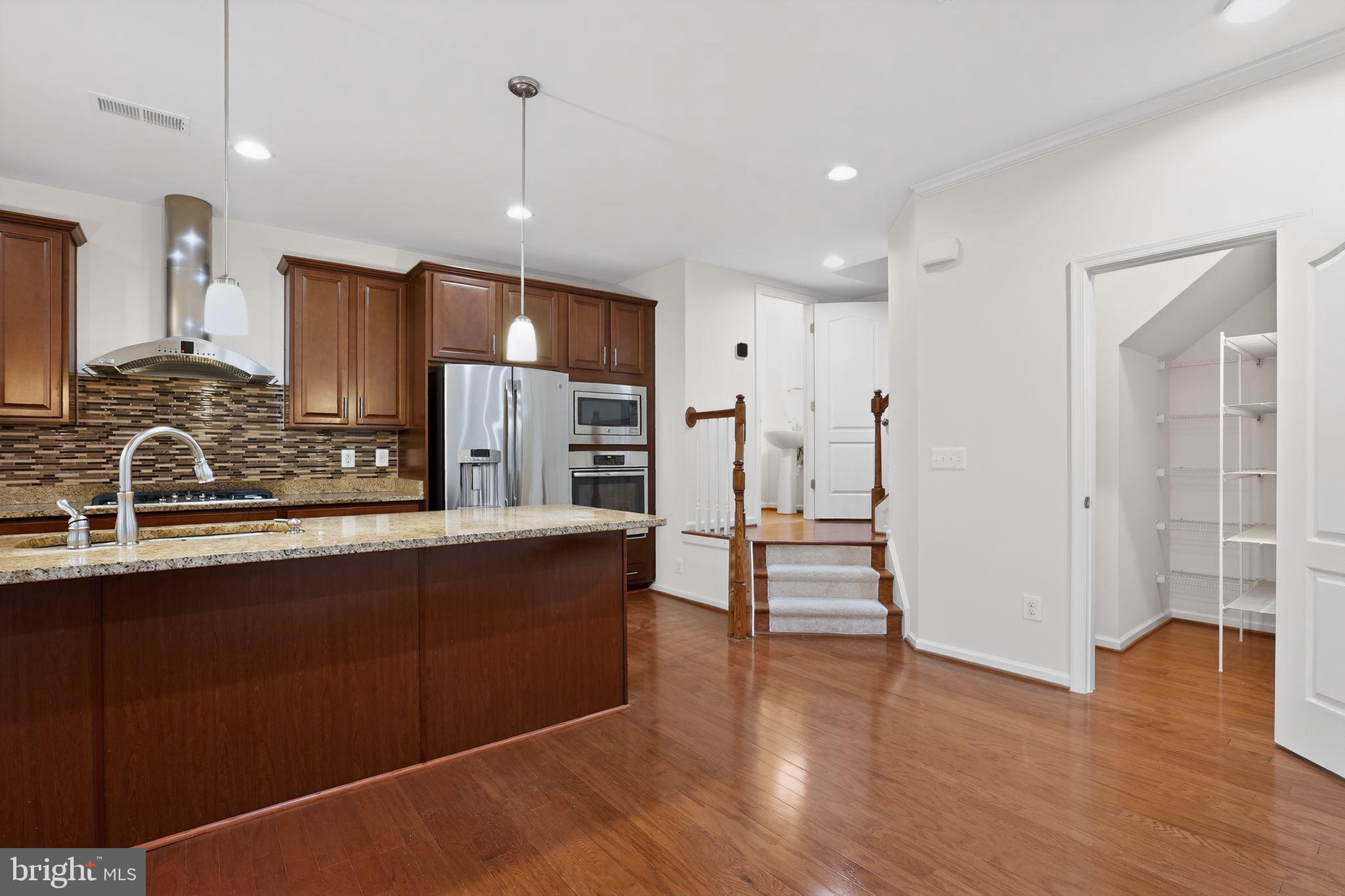 BRAMBLETON - Residential