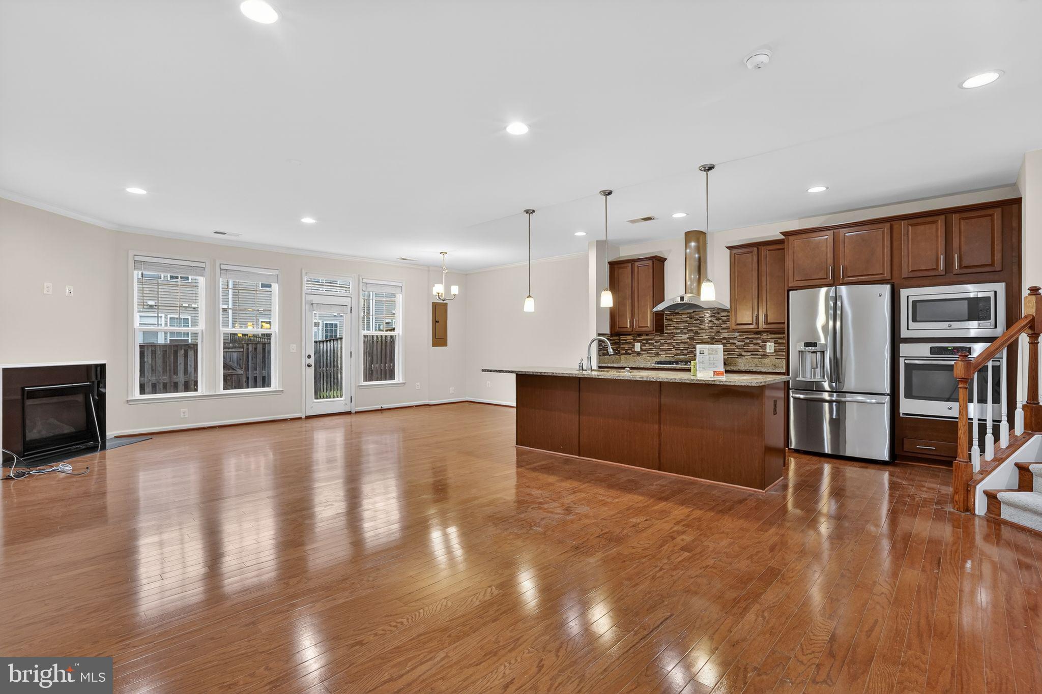 BRAMBLETON - Residential