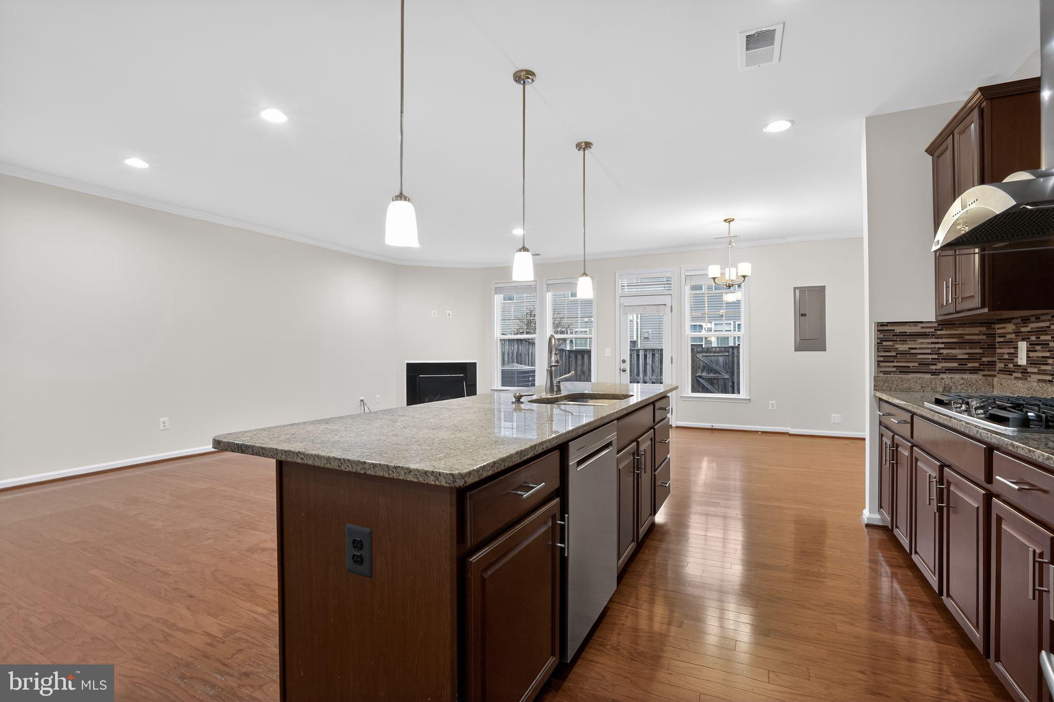 BRAMBLETON - Residential