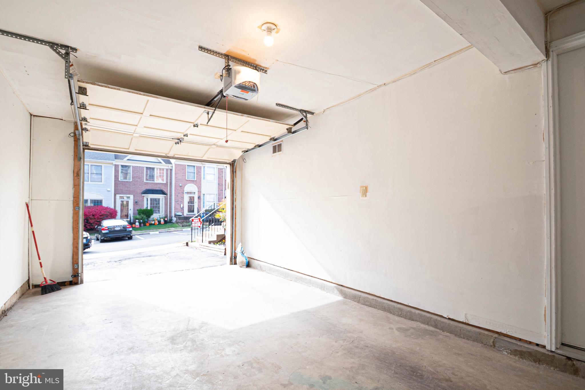 PENDLETON PARK - Residential