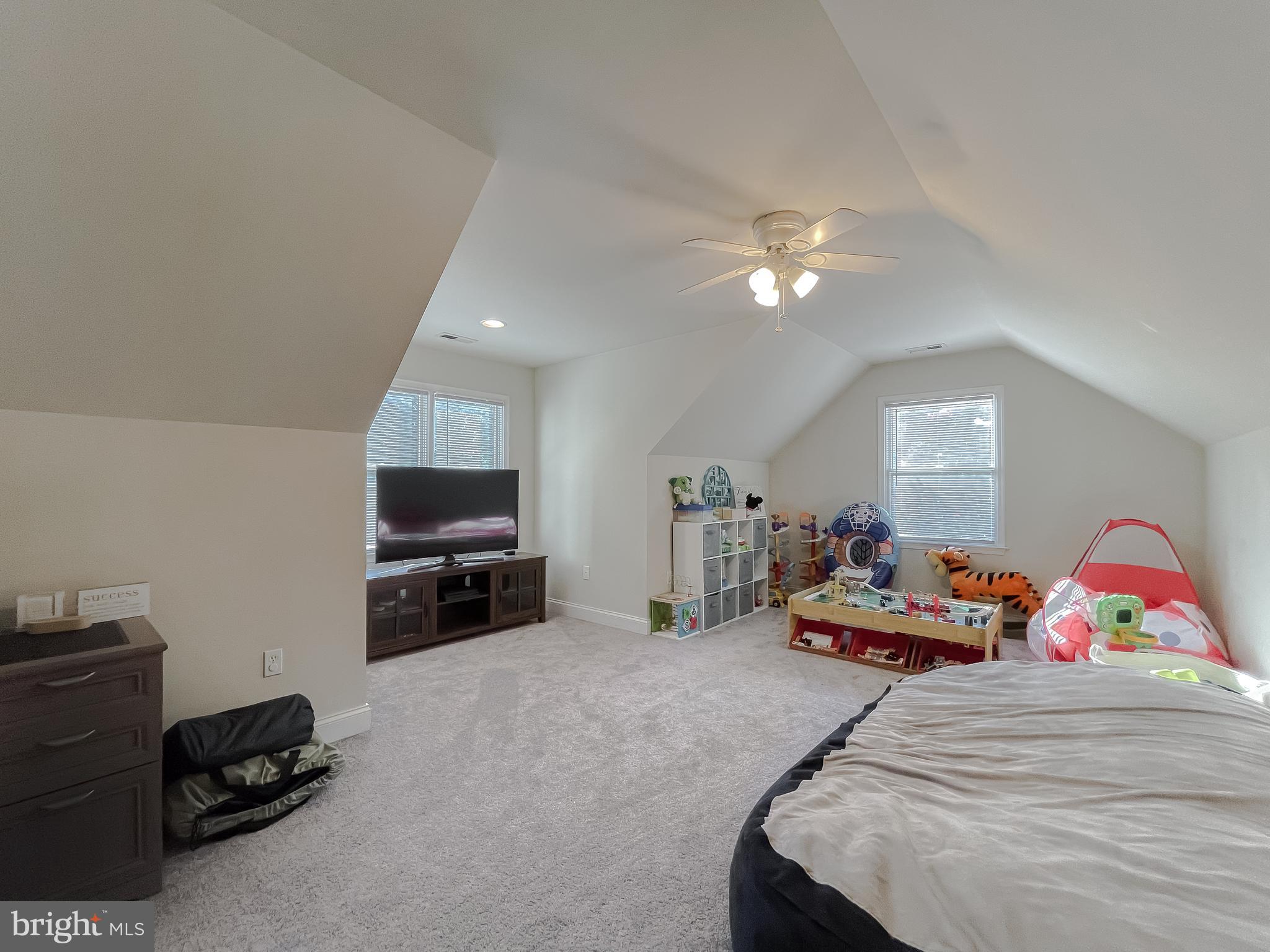 DRUM POINT - Residential