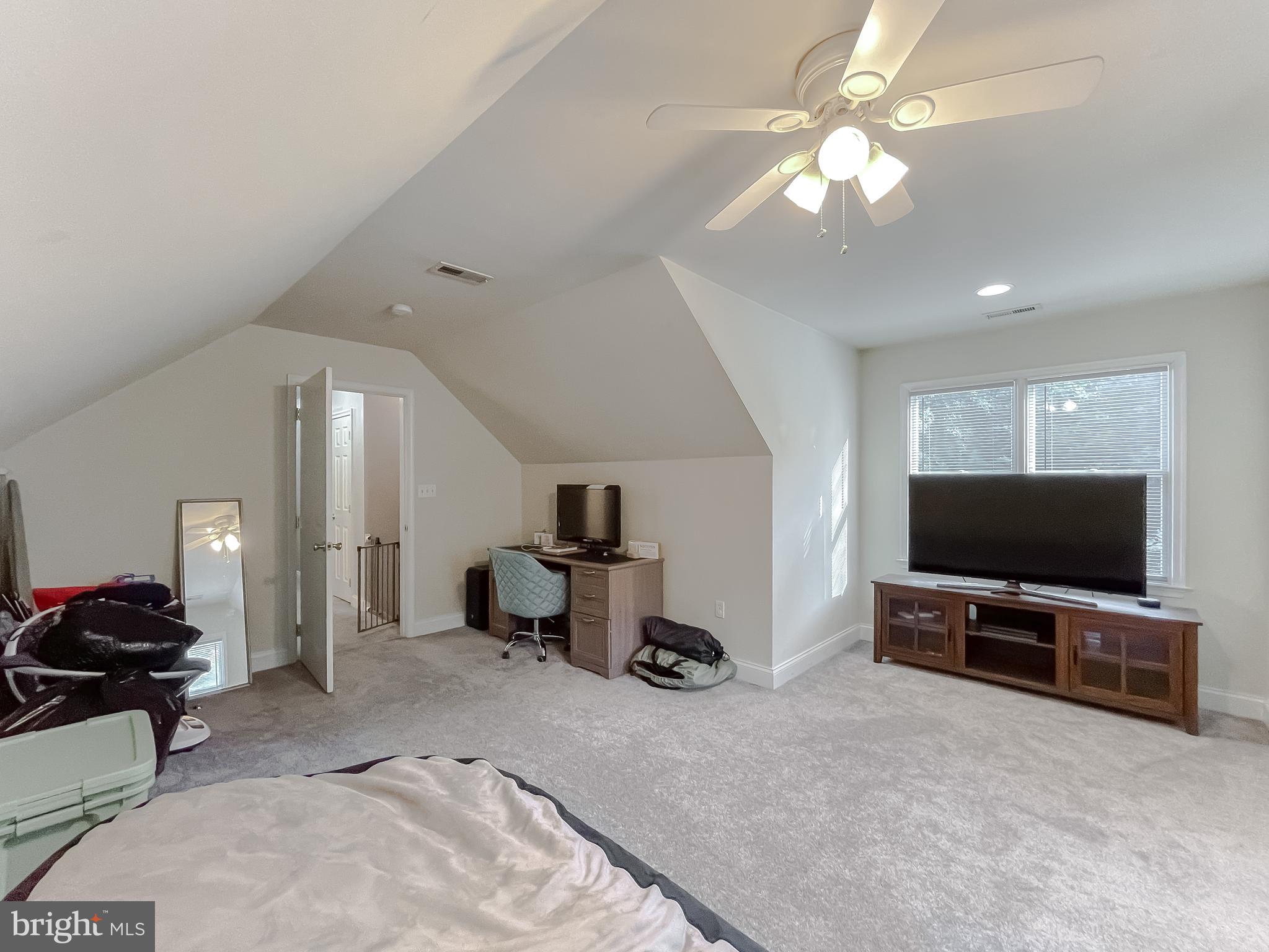 DRUM POINT - Residential