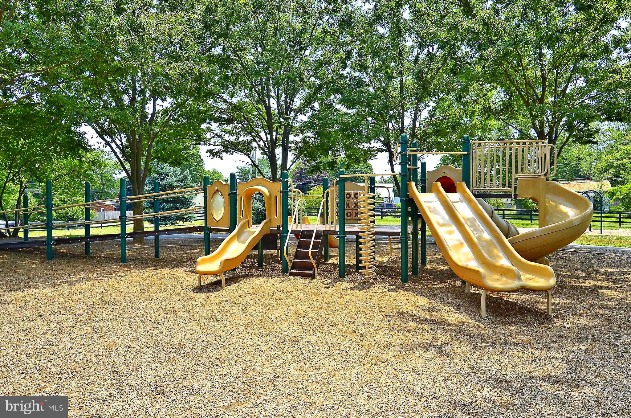 OLD WATERFORD KNOLL - Residential