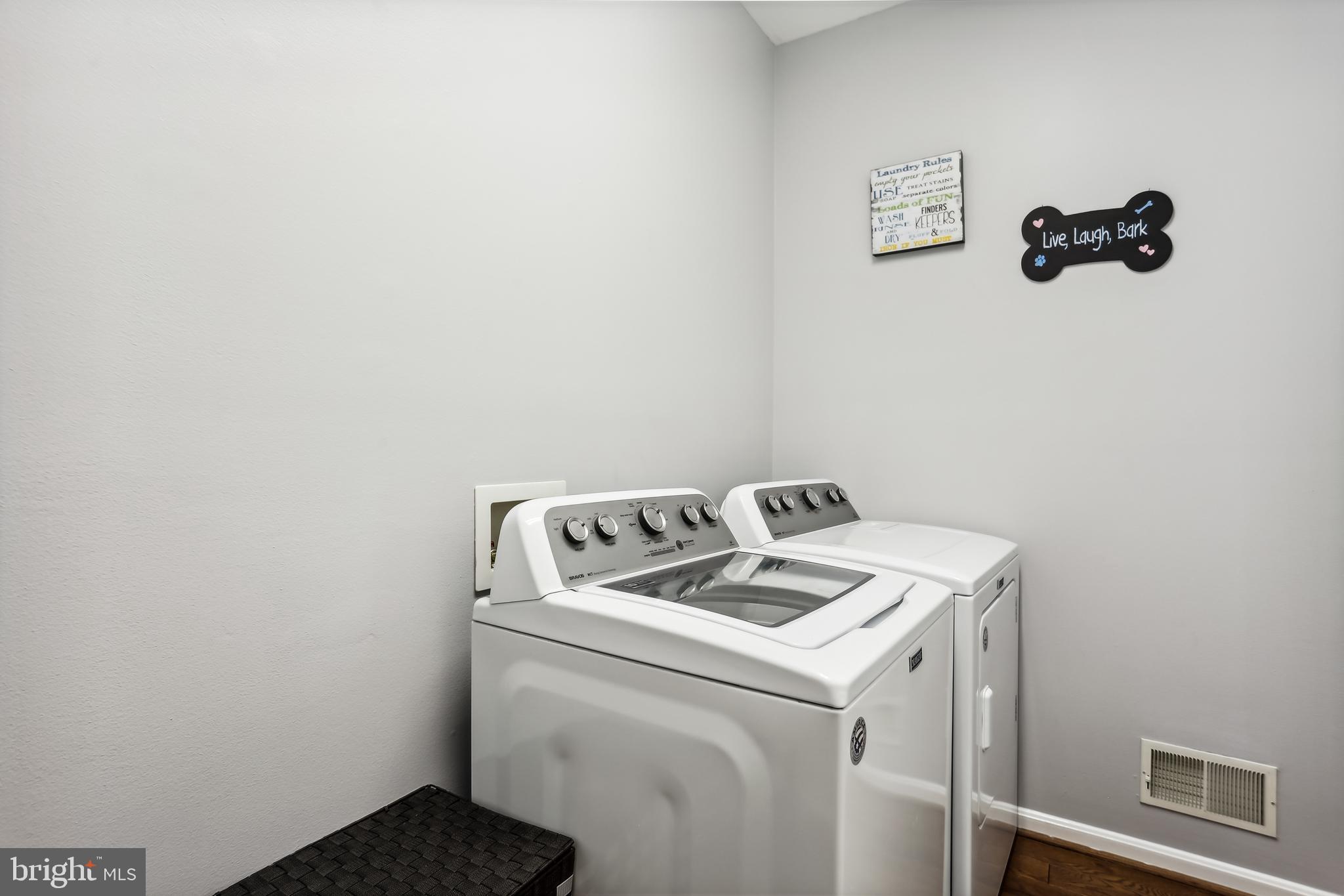 OLD WATERFORD KNOLL - Residential