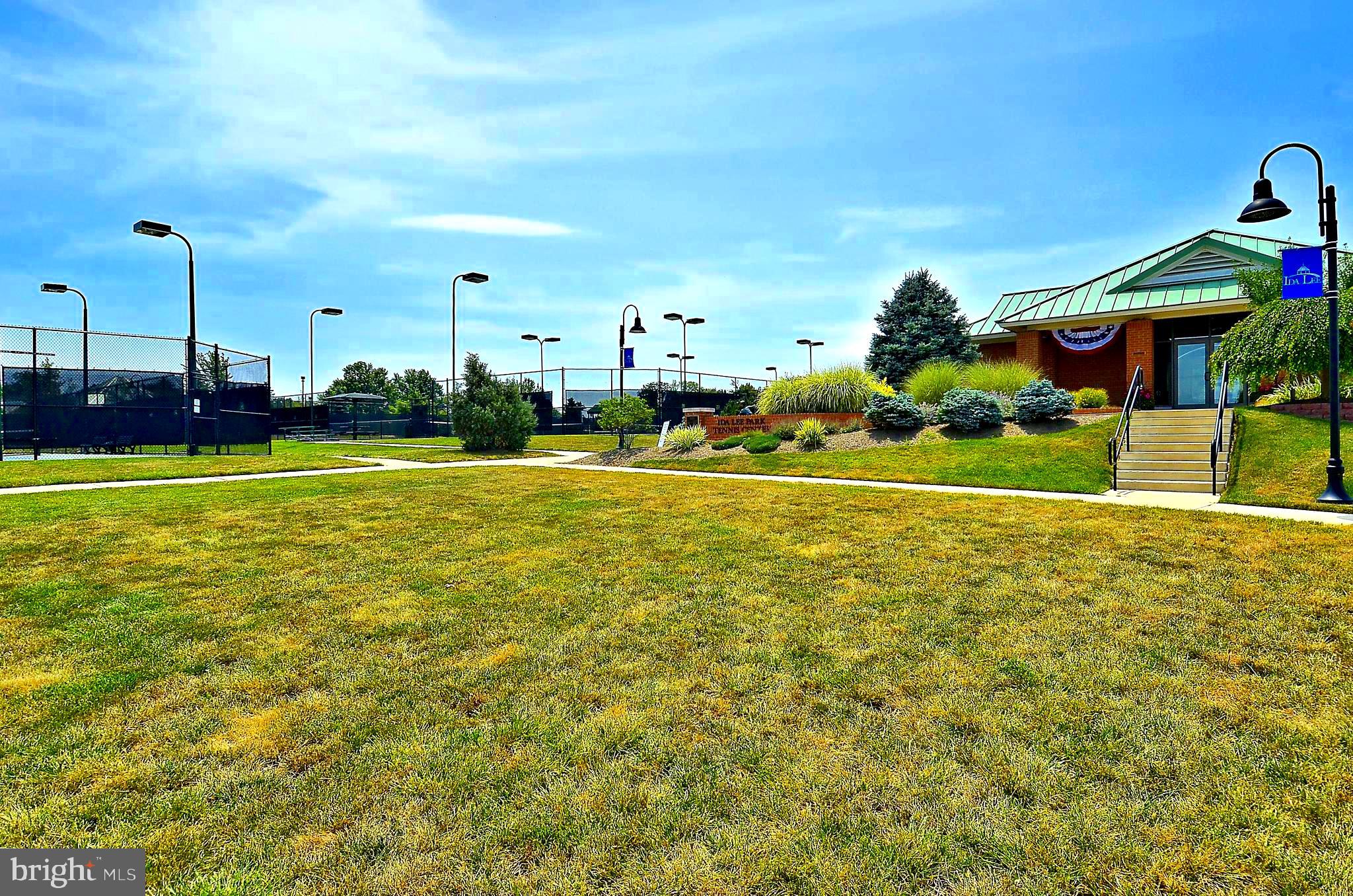 OLD WATERFORD KNOLL - Residential