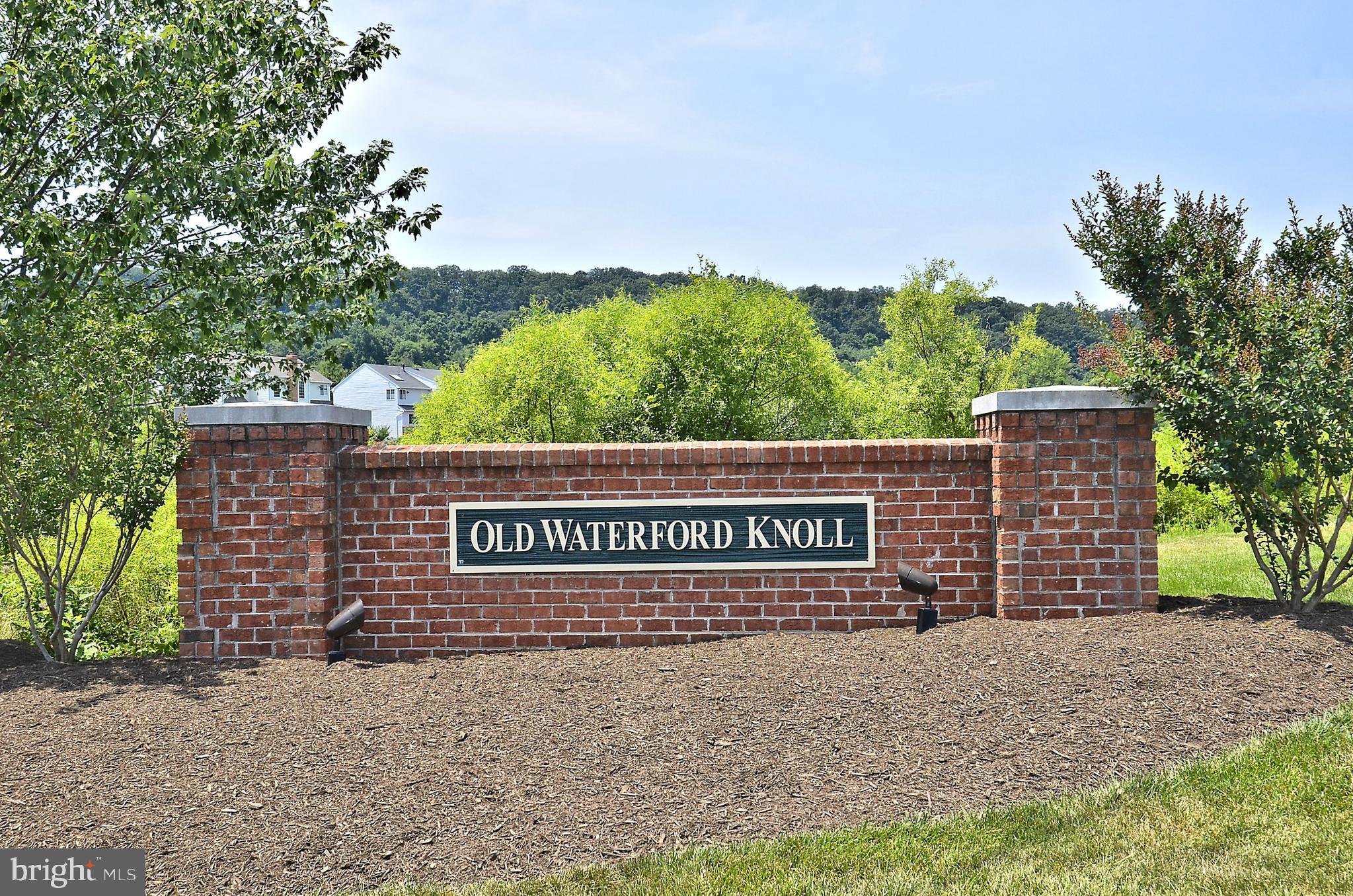 OLD WATERFORD KNOLL - Residential