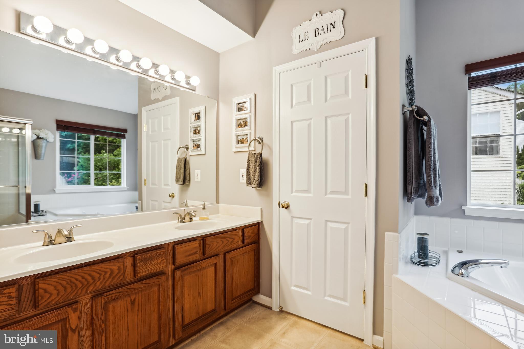 OLD WATERFORD KNOLL - Residential