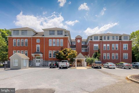 Photo of 100 Aura Road #311, CLAYTON, NJ 08312 (MLS # NJGL2066286)