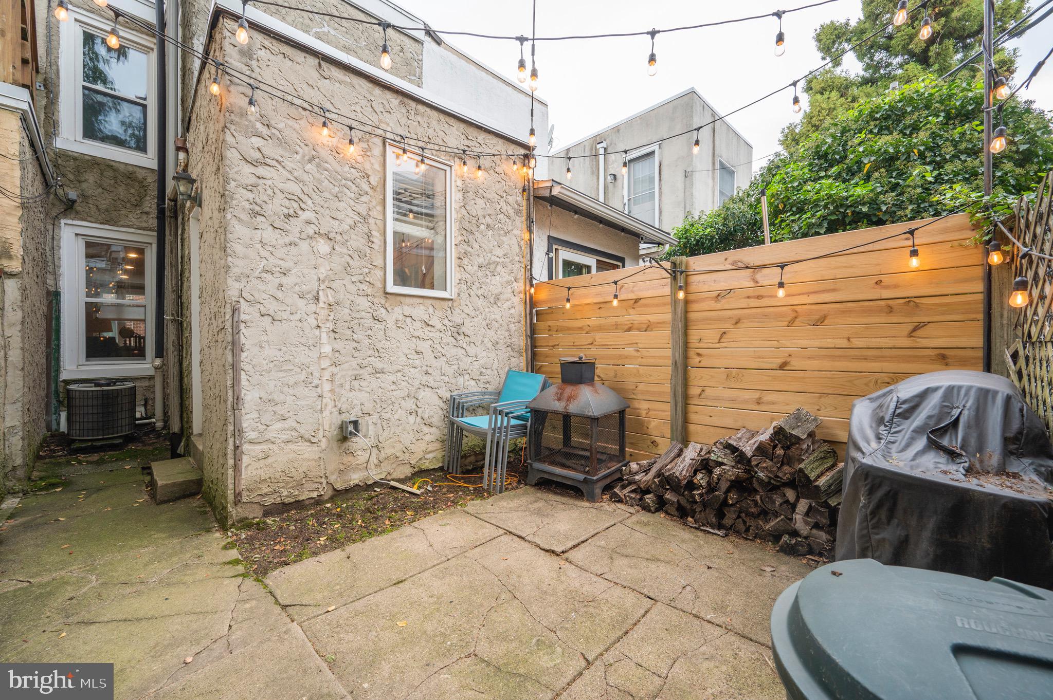 FAIRMOUNT - Residential Lease