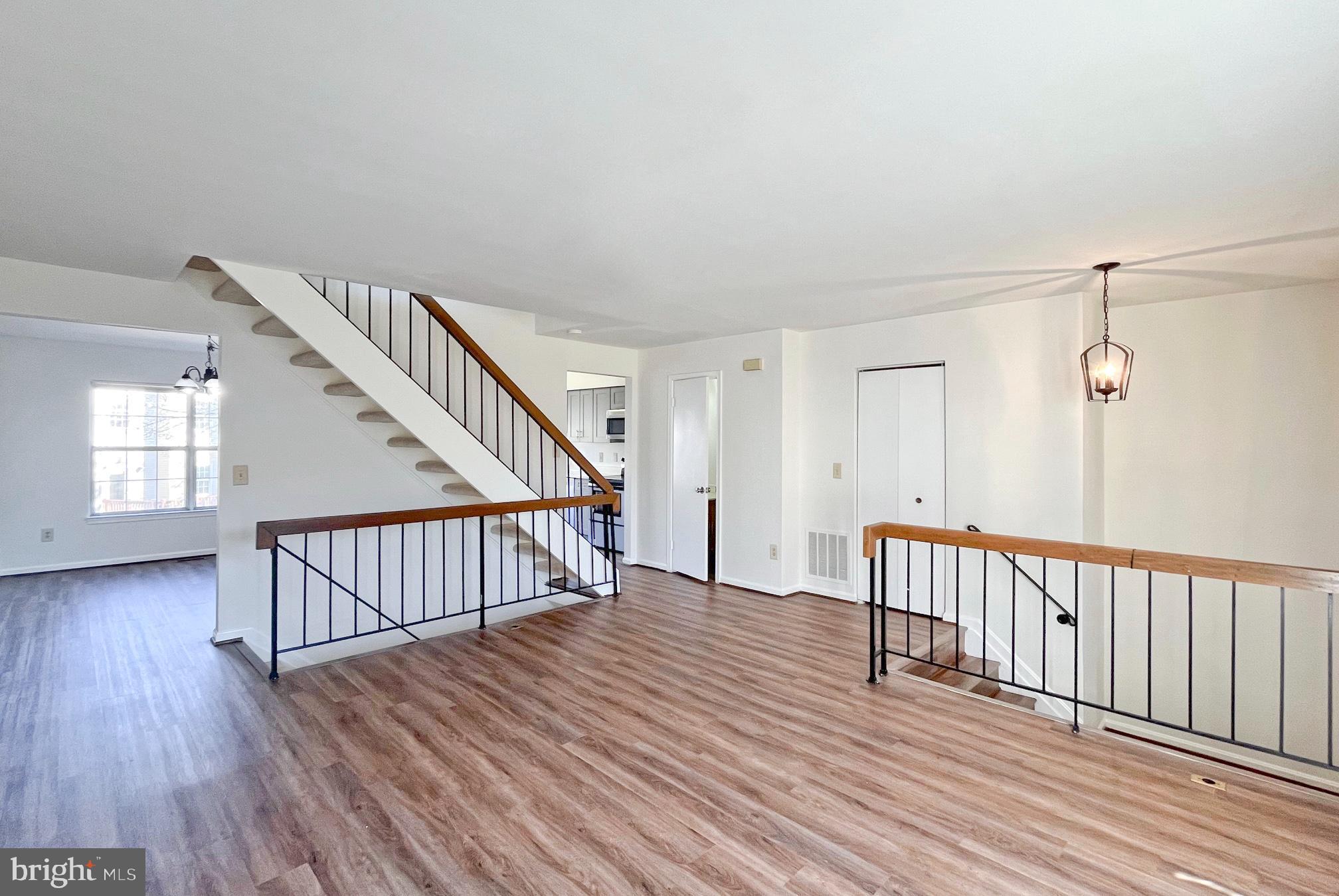 FRANKLIN GLEN - Residential