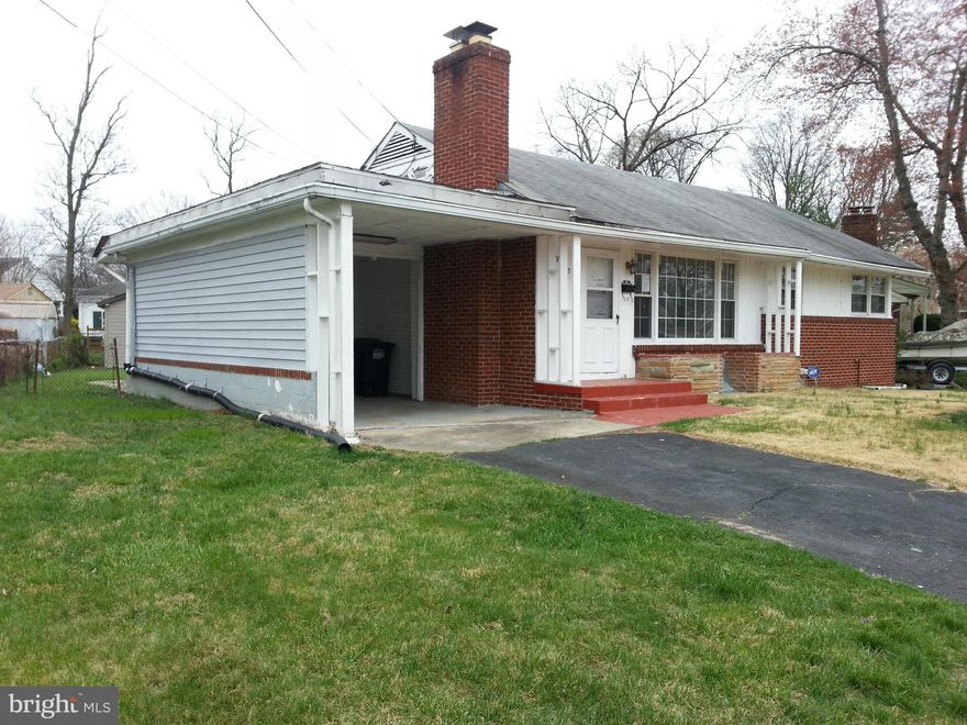 Price reduced!!! Huge 6 bedrooms two bath on great size yard with hardwood floors, huge kitchen/kitchenette in the basement, ceramic tiles, carport and more close to Northwestern High School, University of Maryland, West Hyattsville metro and bike locker by the metro for commuters and more.... Fannie Mae homepath property.
