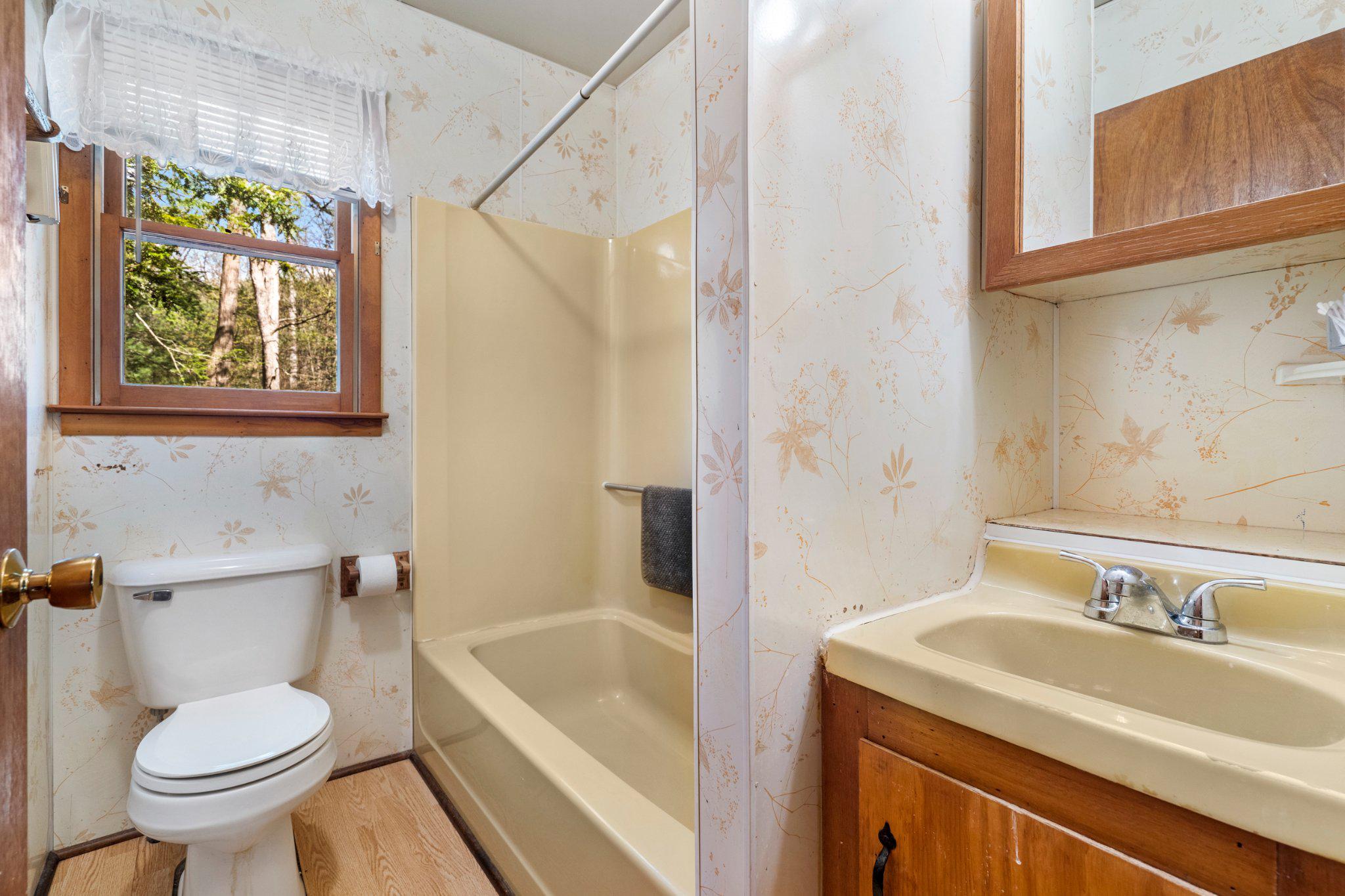 SPRUCE PINE HOLLOW - Residential