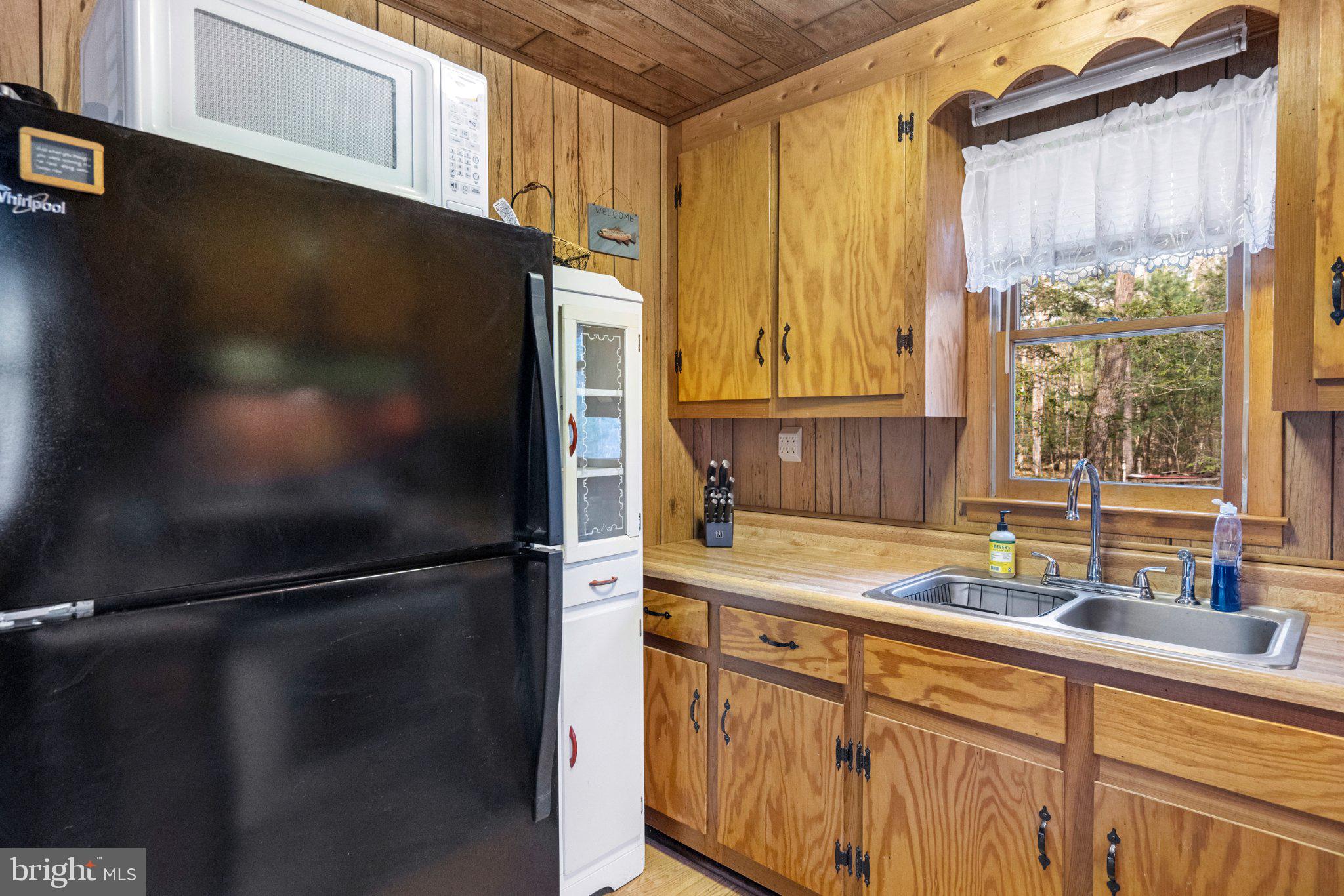 SPRUCE PINE HOLLOW - Residential