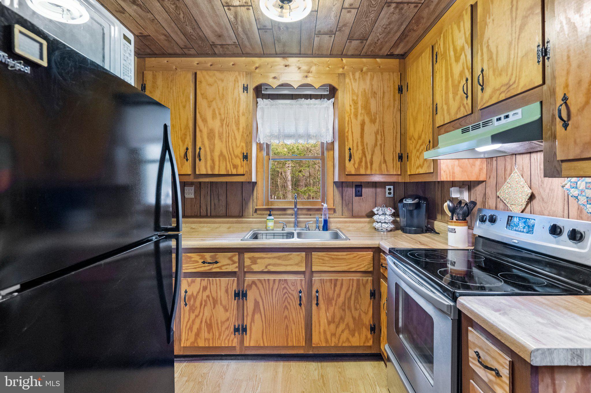 SPRUCE PINE HOLLOW - Residential