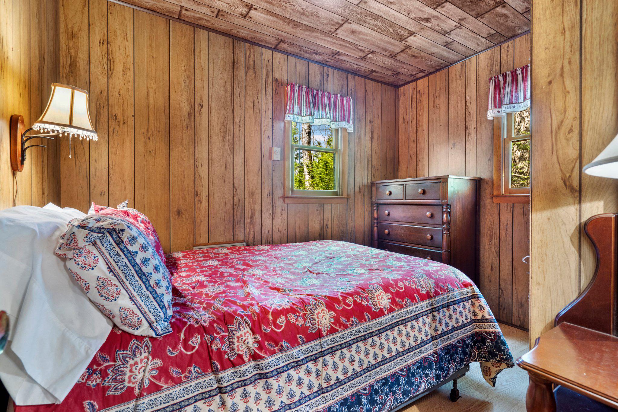 SPRUCE PINE HOLLOW - Residential