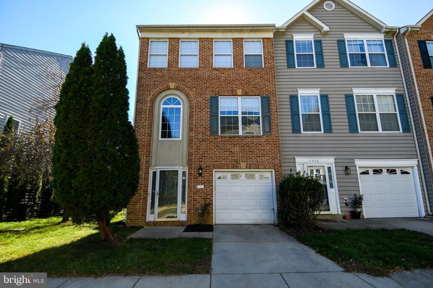 Recipe for Happiness! Beautifully Maintained! Wonderful location. A home so inviting, so beautifully kept, it's love at first sight! & ready to move in to. Spotless & spacious Town home .Well-planned kitchen radiates an open feeling with lots of work space. Great size Materberoom with private bath and walk in closet. New carpet floors throughout, fresh neutral paint, beautiful light fixtures*** Charming living room makes entertaining fun with gas fireplace and open floor plan****End unit..... Backyard fenced in with privacy fence. Main Level entrance with front load garage.  Family room and laundry on First Level for your convenience