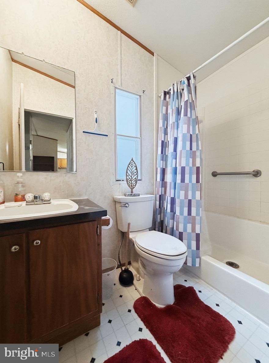 PINEWOOD ACRE - Residential