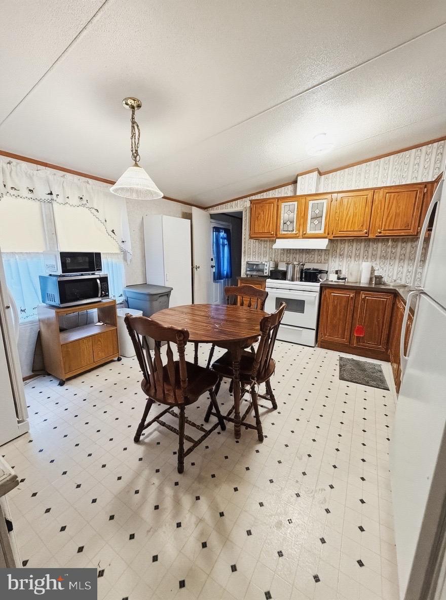 PINEWOOD ACRE - Residential