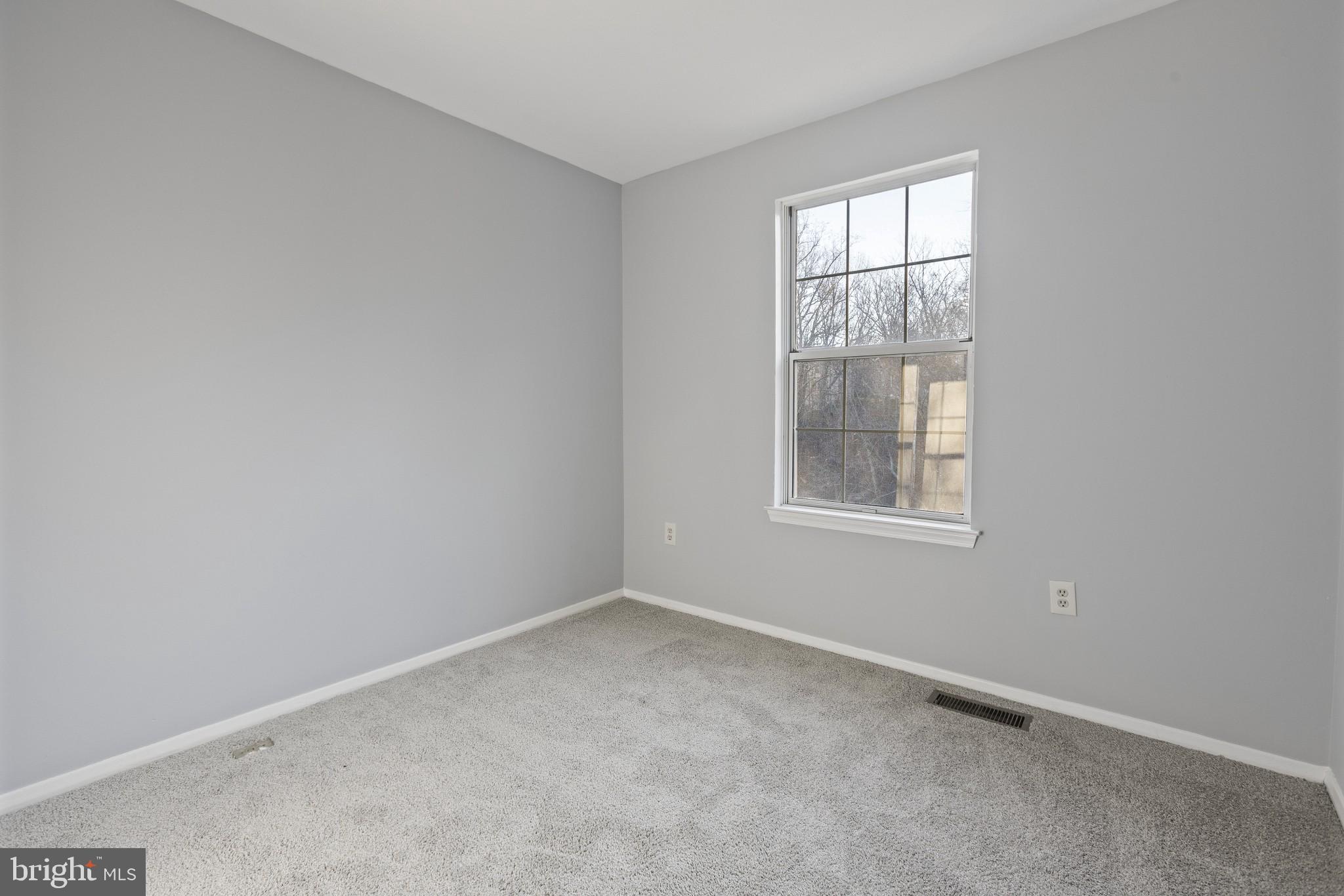 QUINCE ORCHARD ESTATES - Residential