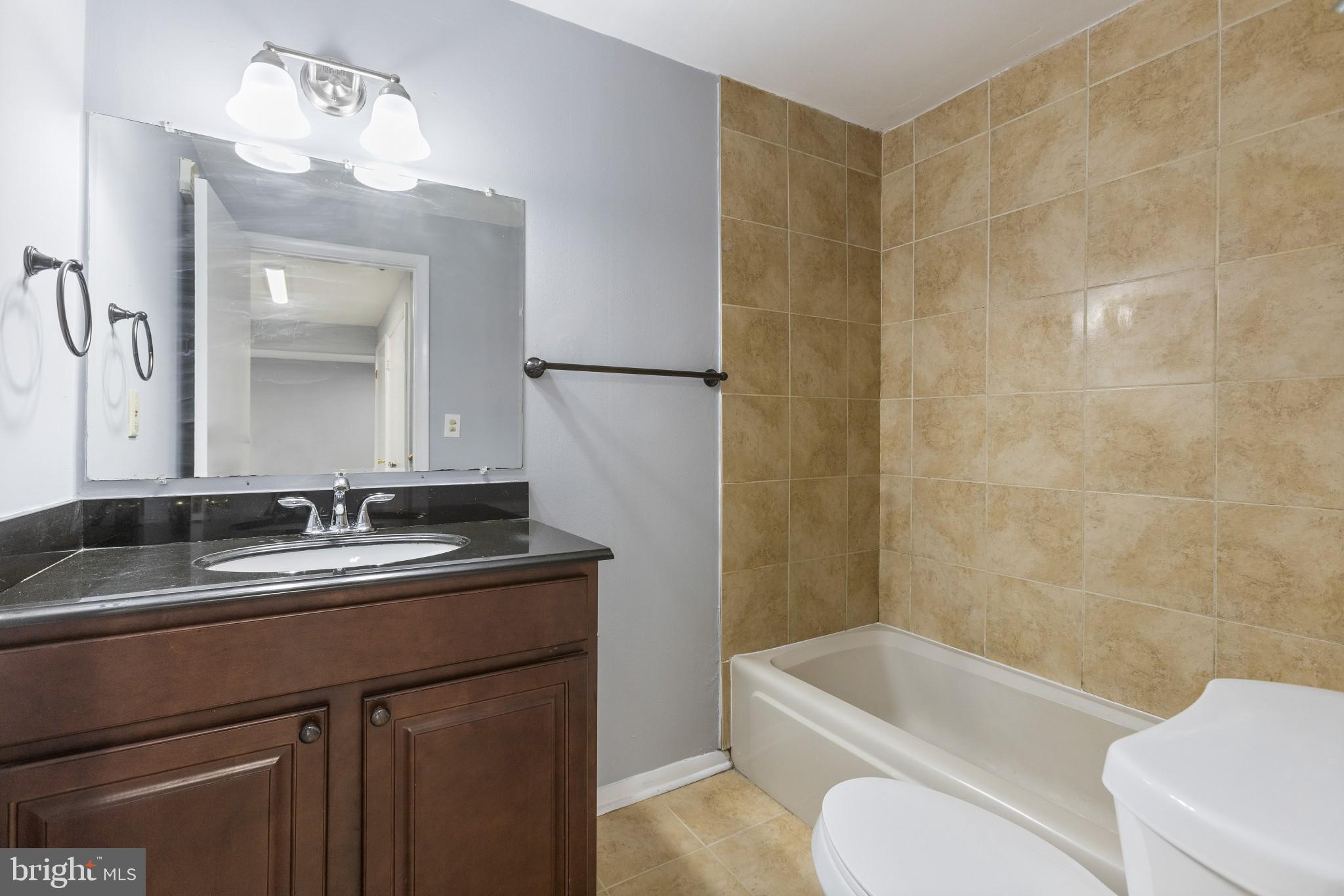 QUINCE ORCHARD ESTATES - Residential