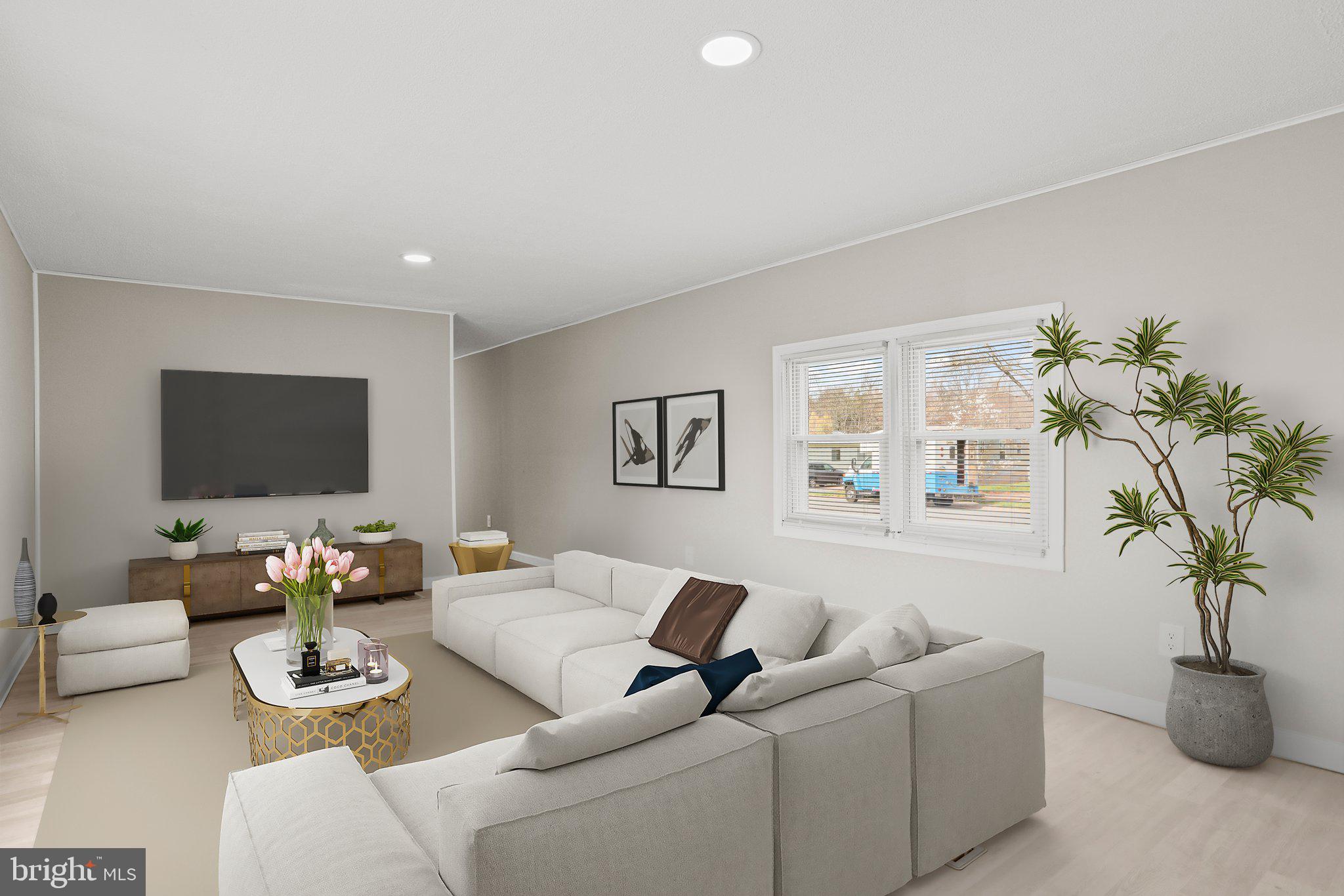 PINE MANOR MHP - Residential