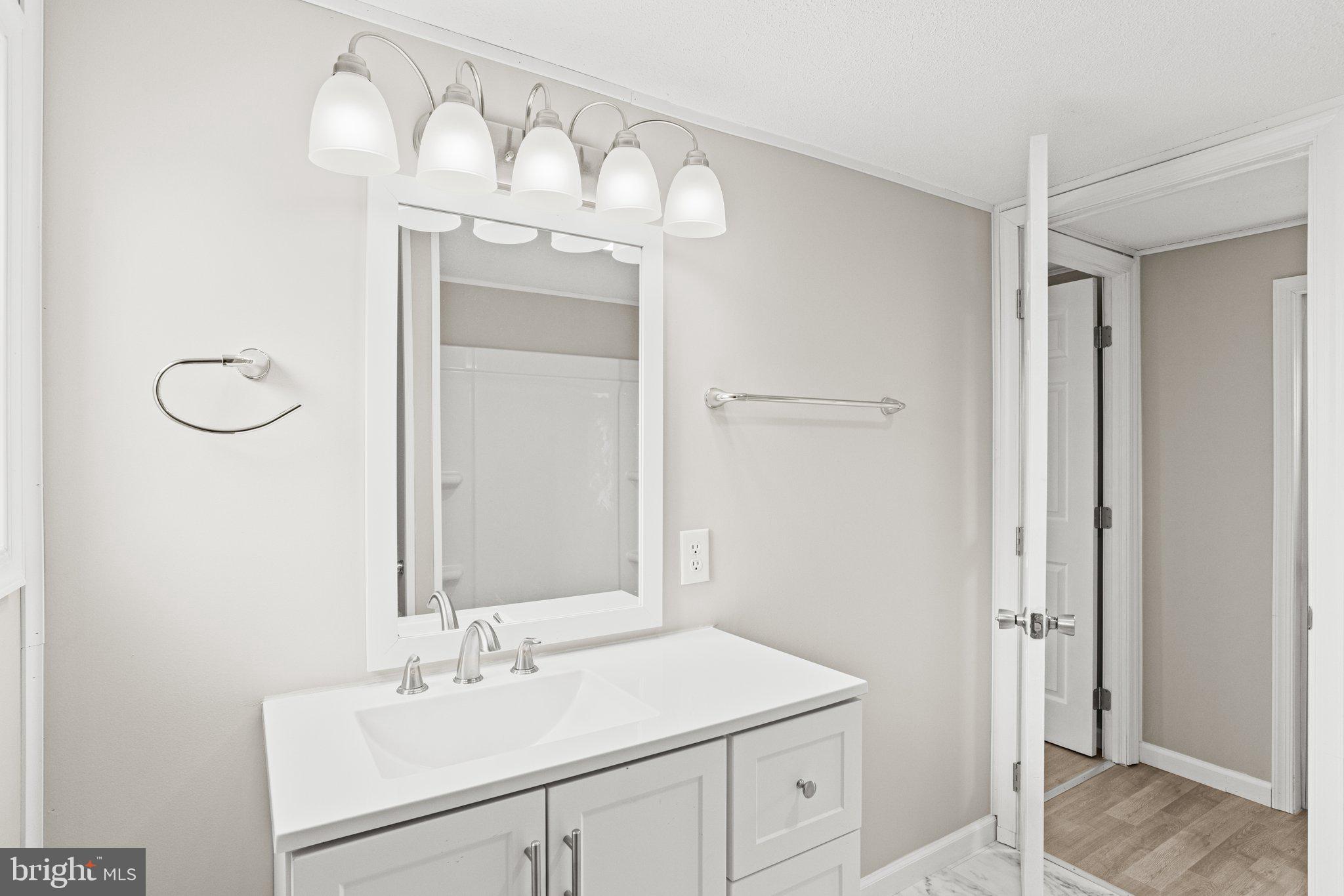 PINE MANOR MHP - Residential