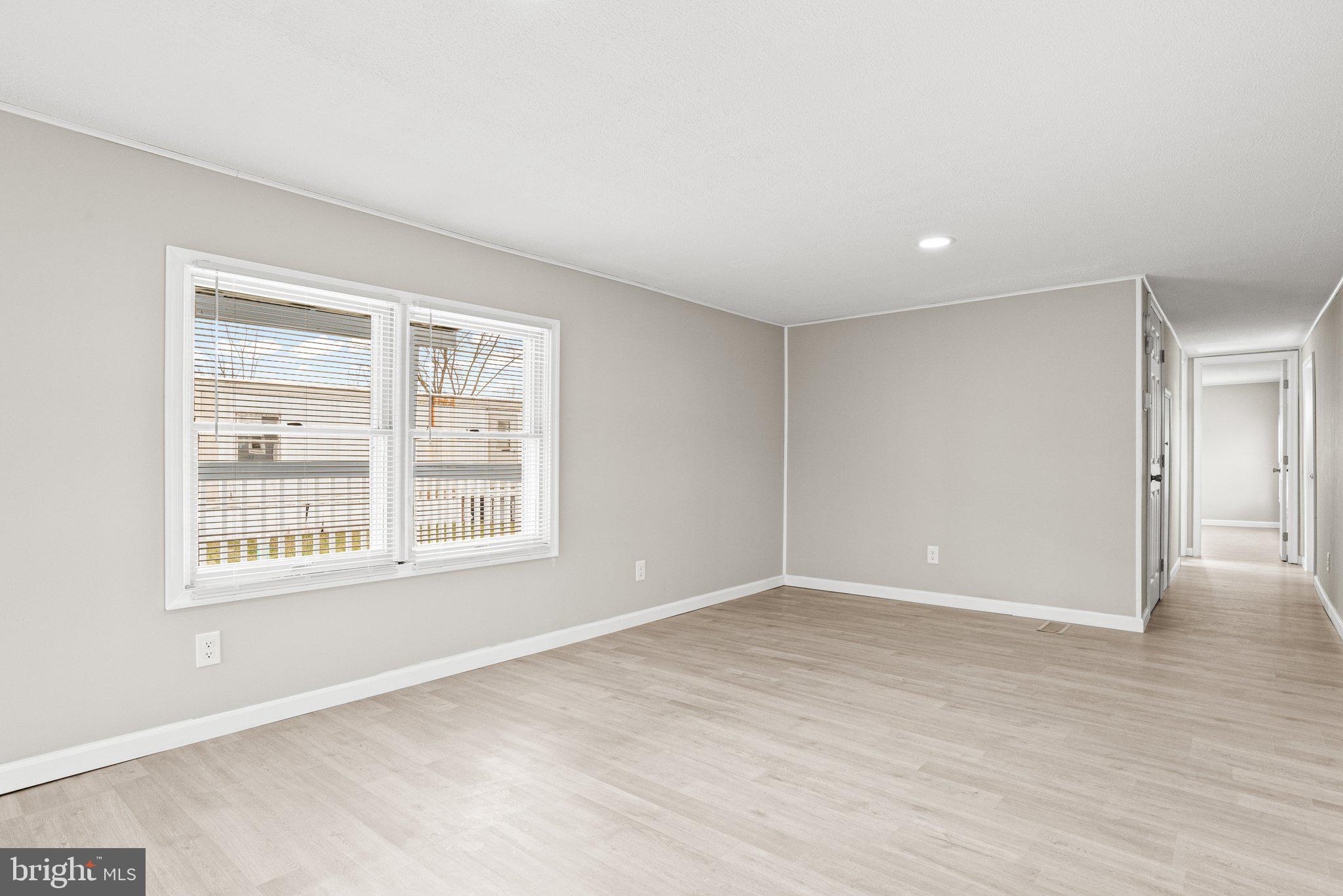 PINE MANOR MHP - Residential