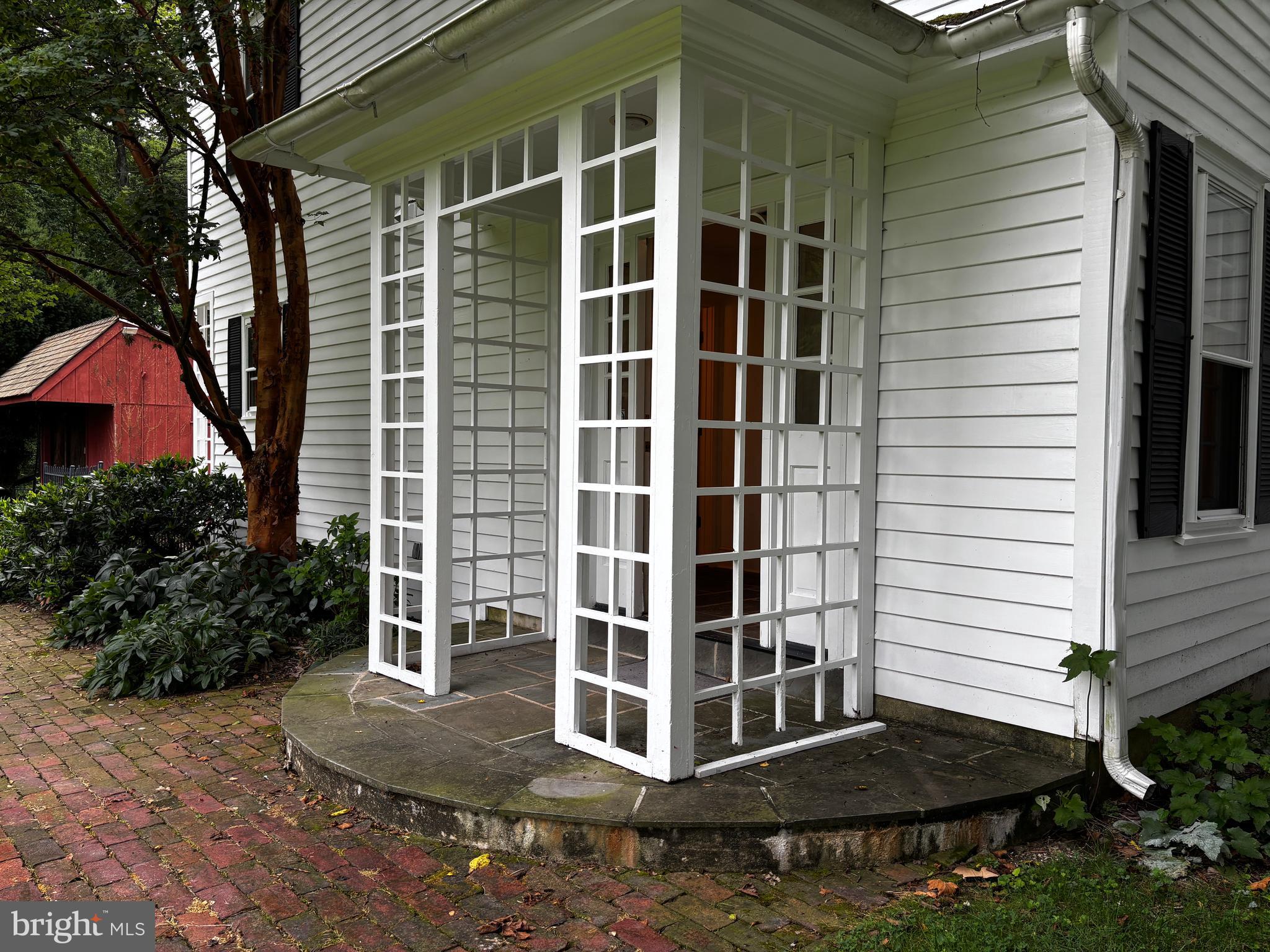 ANDALUSIA - Residential Lease