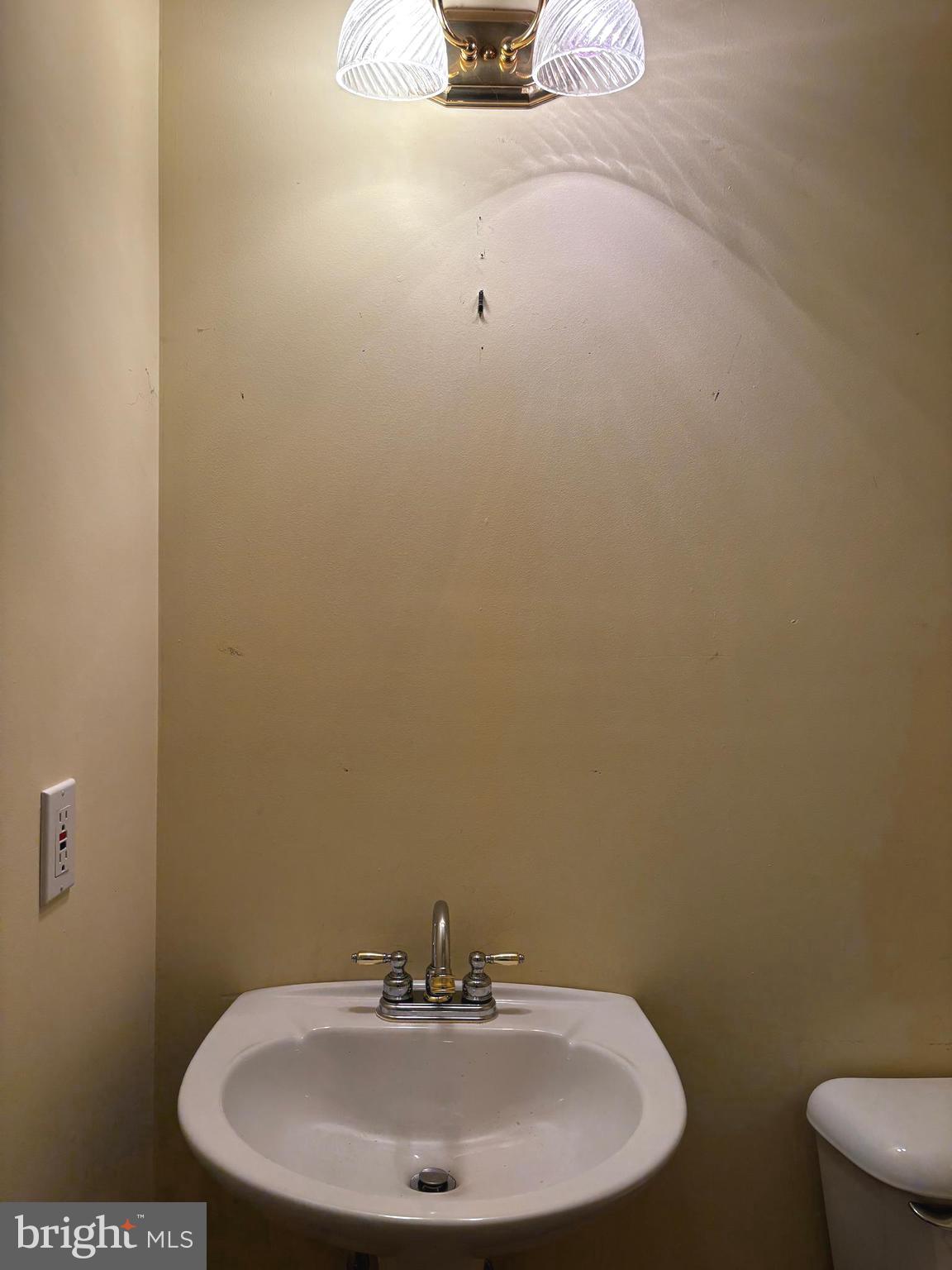 ANDALUSIA - Residential Lease