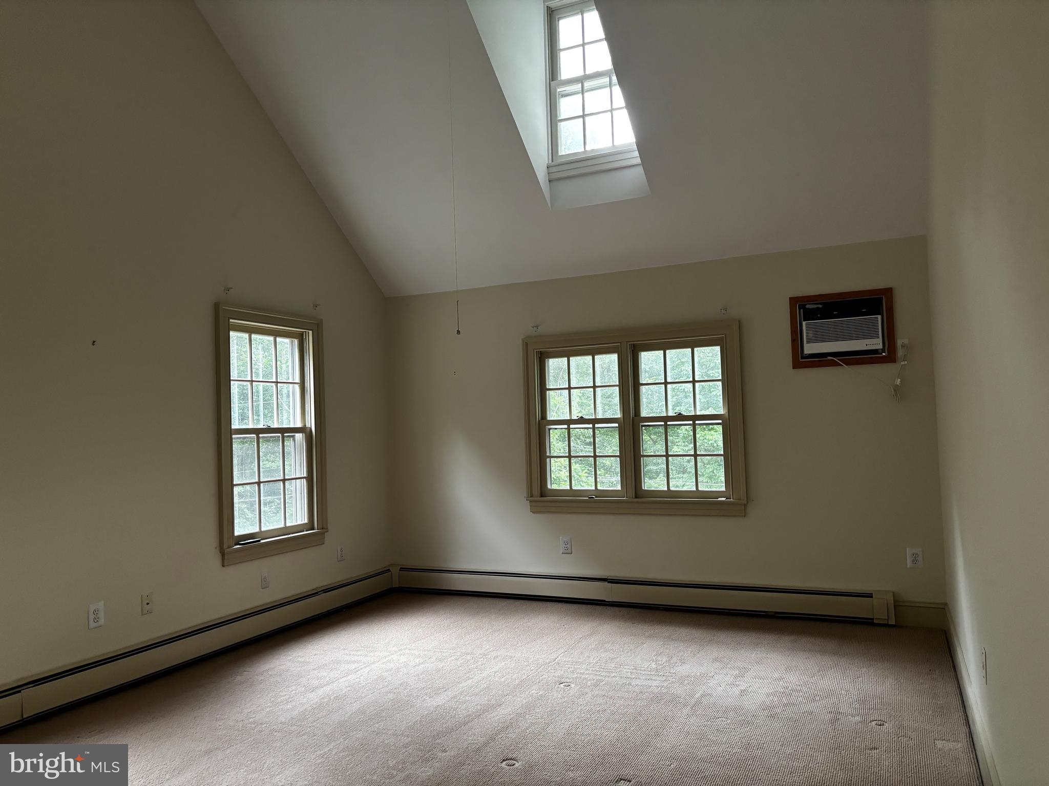 ANDALUSIA - Residential Lease