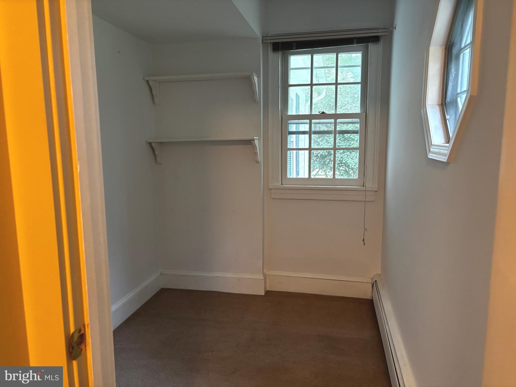 ANDALUSIA - Residential Lease