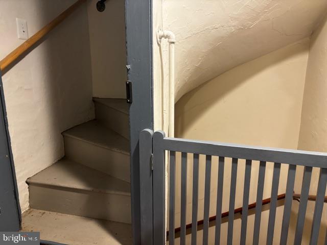 ANDALUSIA - Residential Lease