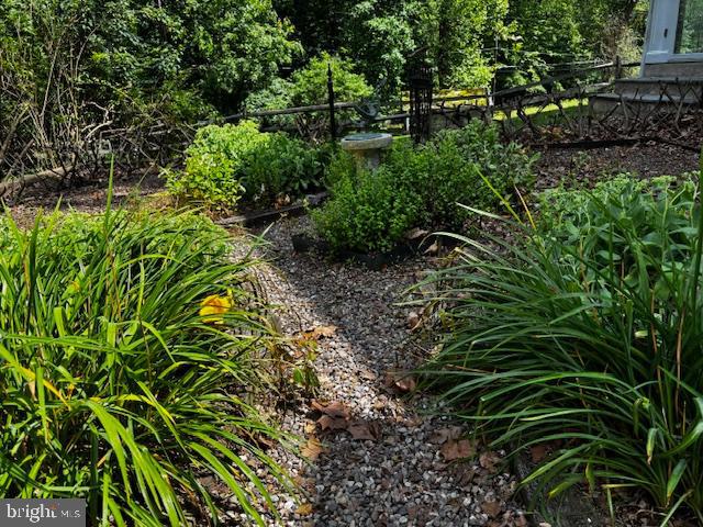 ANDALUSIA - Residential Lease