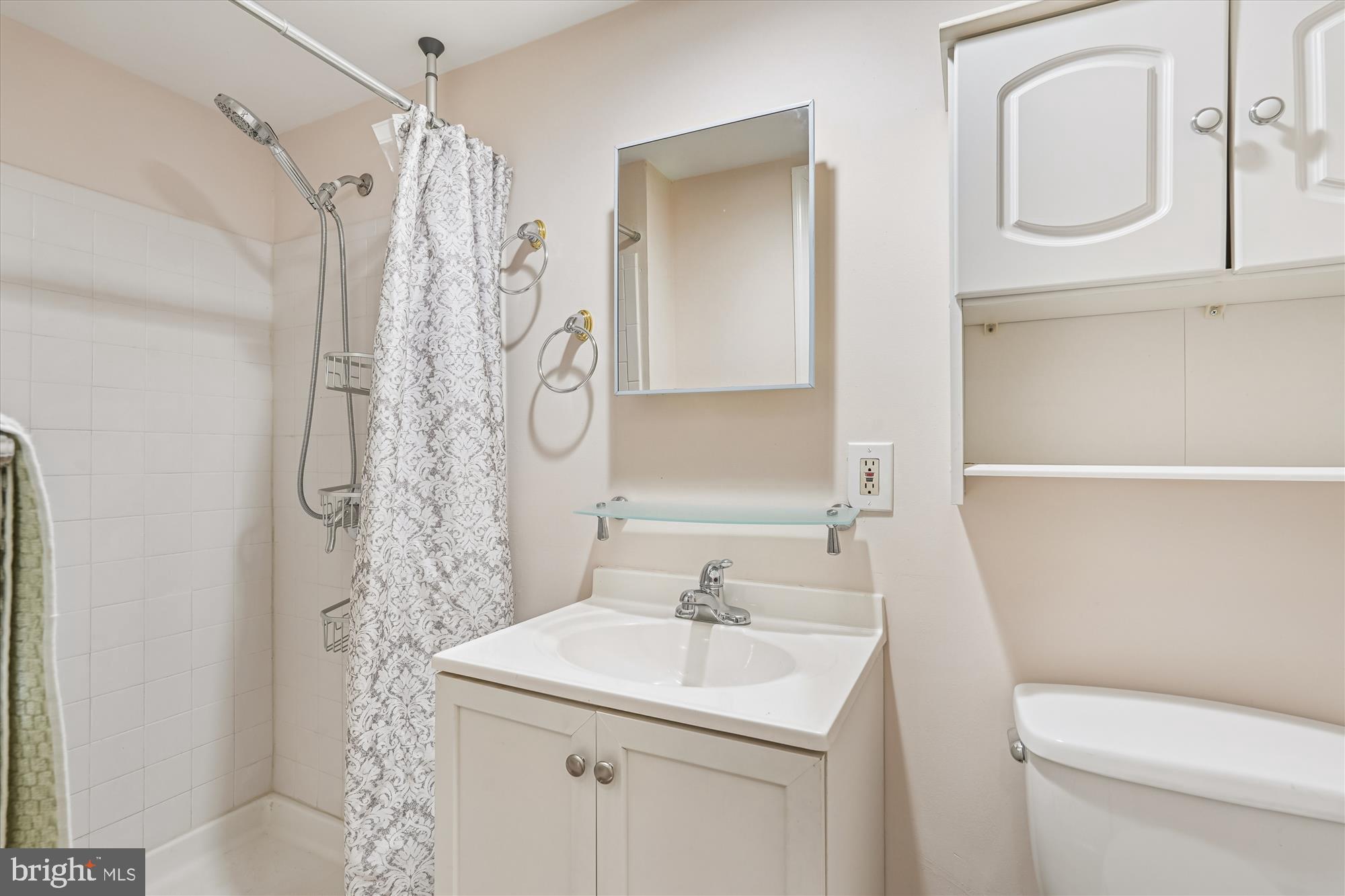 THE POINTS - Residential