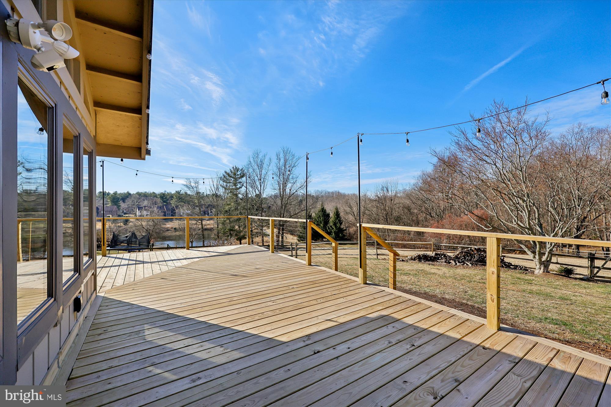 THE POINTS - Residential