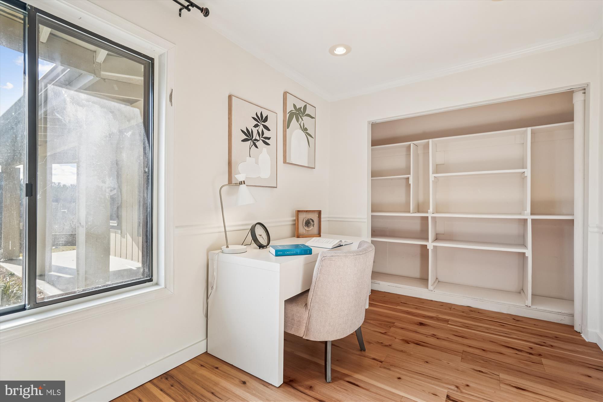 THE POINTS - Residential