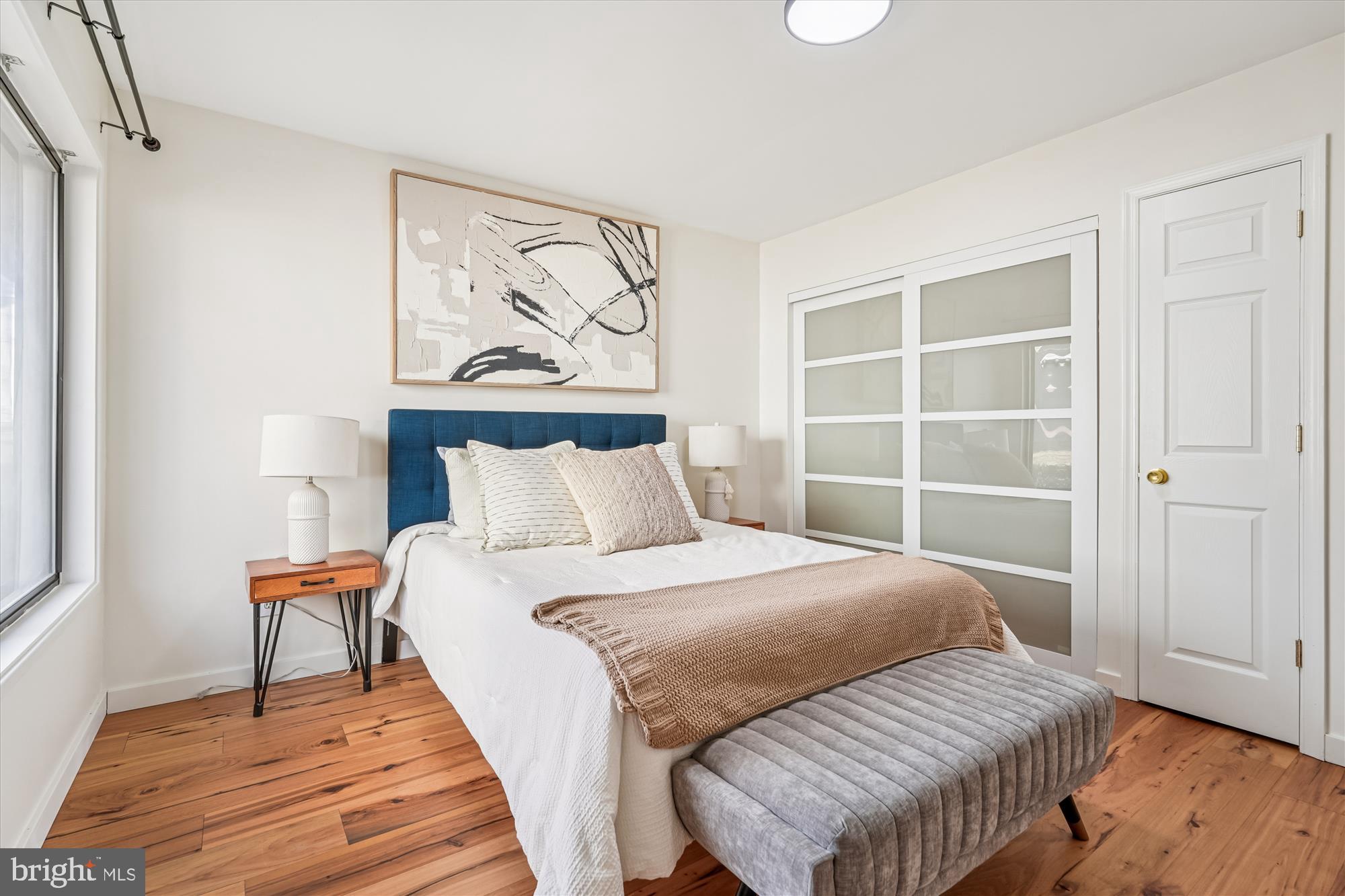 THE POINTS - Residential